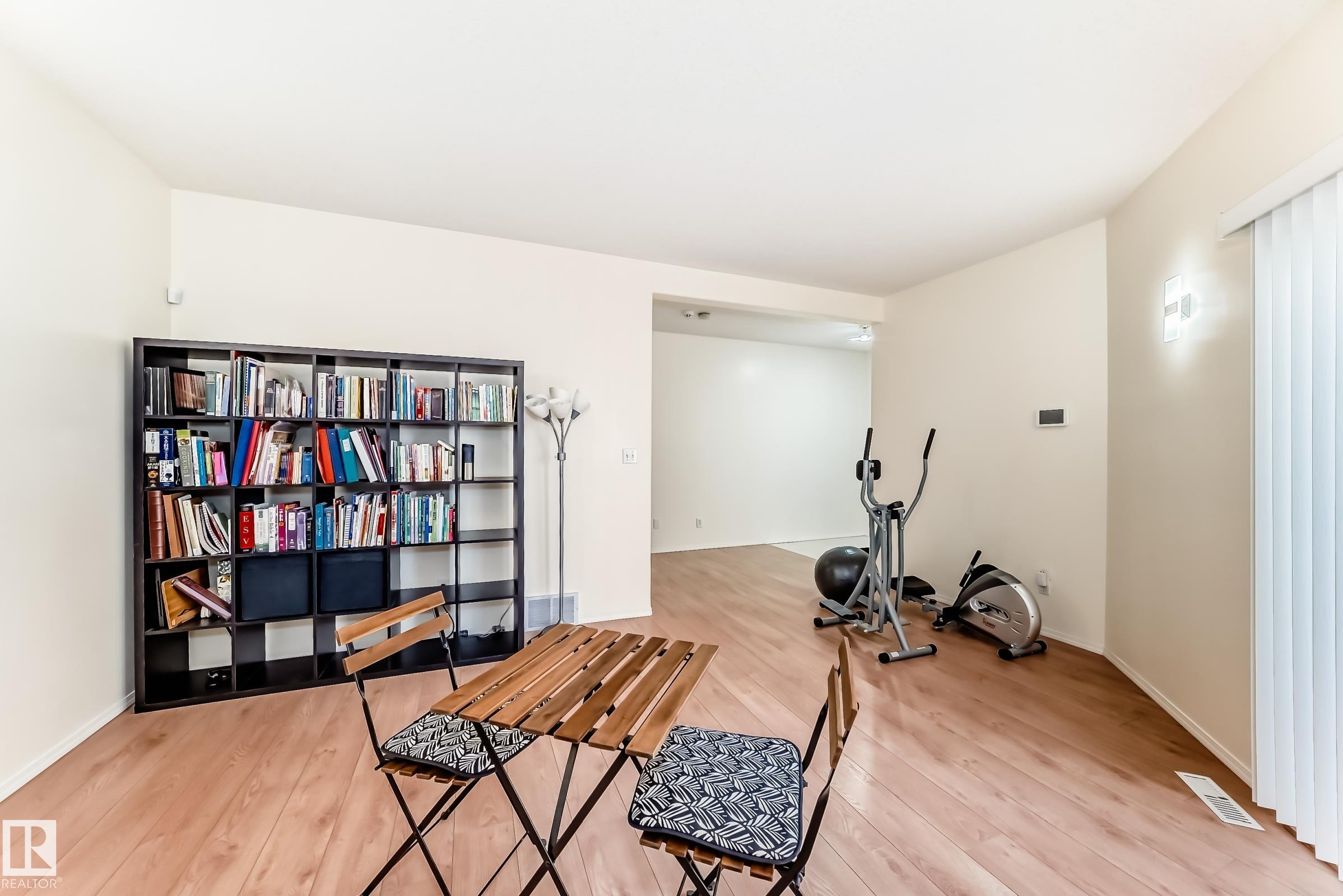 Photo 8 at 38 - 3811 85 Street NW, Richfield, Edmonton