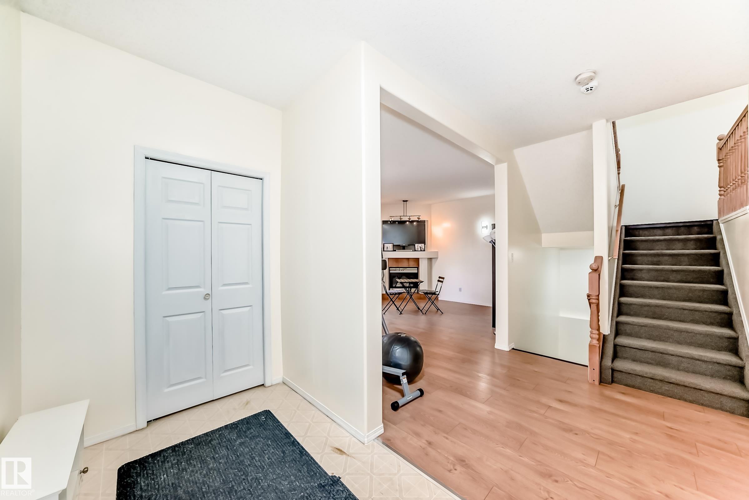 Photo 10 at 38 - 3811 85 Street NW, Richfield, Edmonton