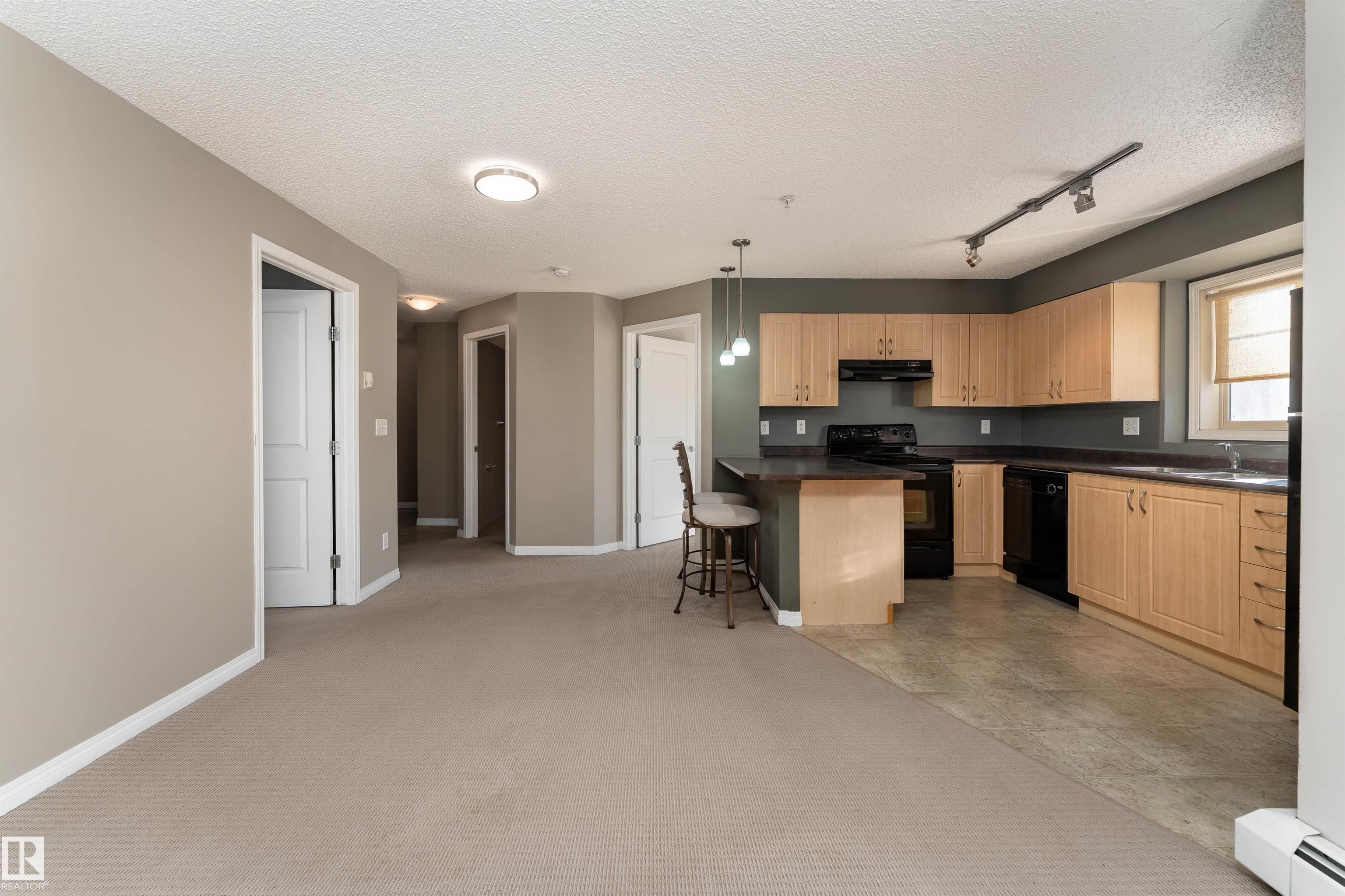 202 - 11449 Ellerslie Road SW, Rutherford, Edmonton