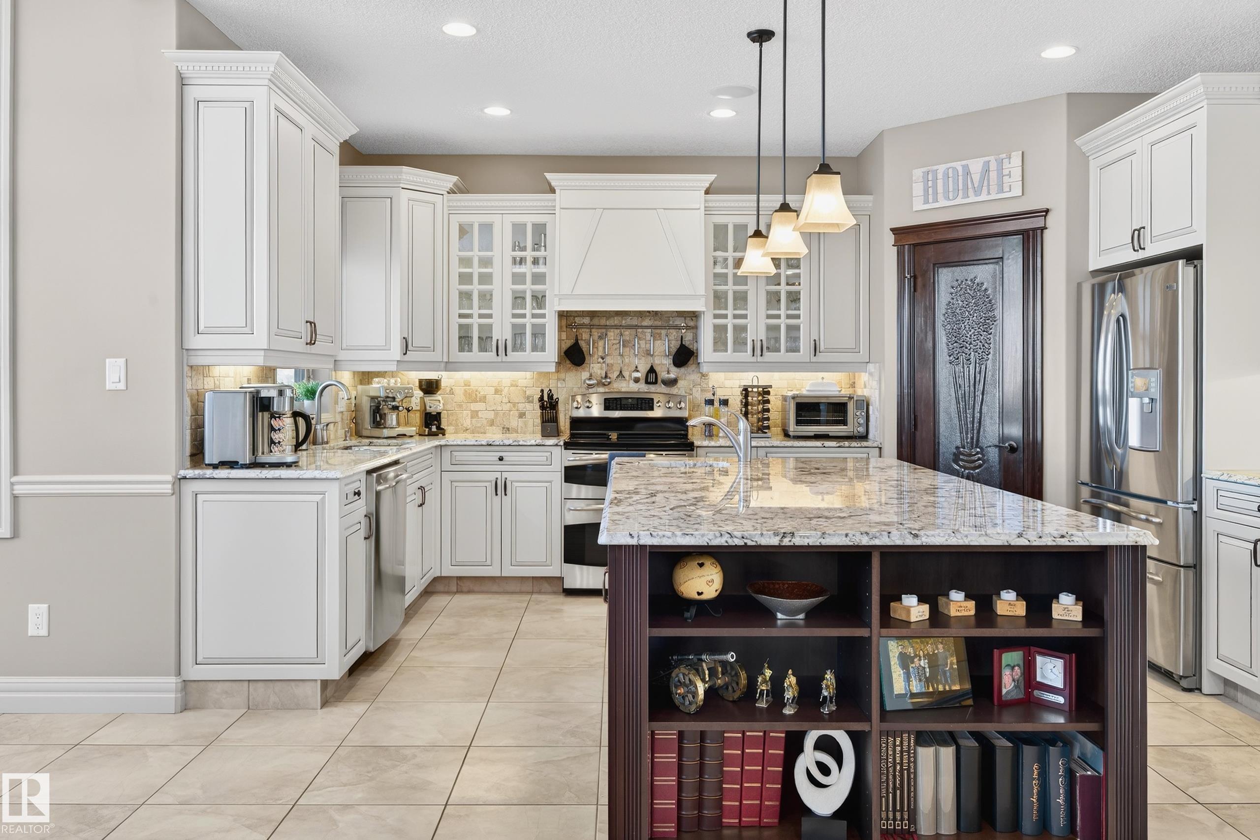 Photo 11 at 533 - 54418 Rge Road 251, Upper Manor Estate, Rural Sturgeon County