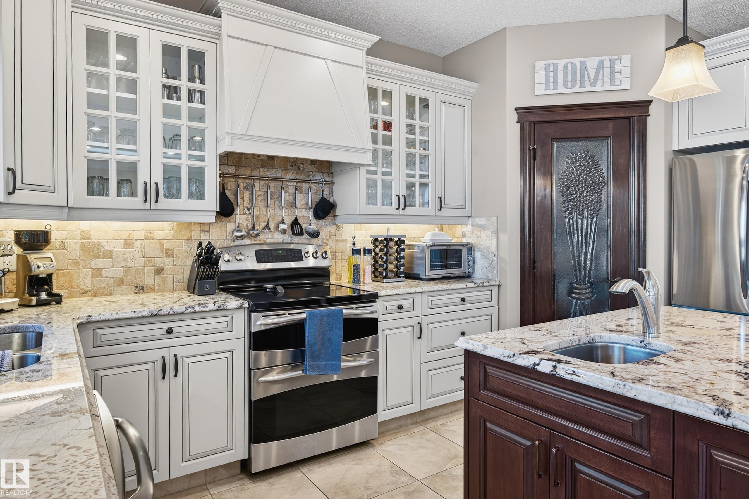 Photo 12 at 533 - 54418 Rge Road 251, Upper Manor Estate, Rural Sturgeon County