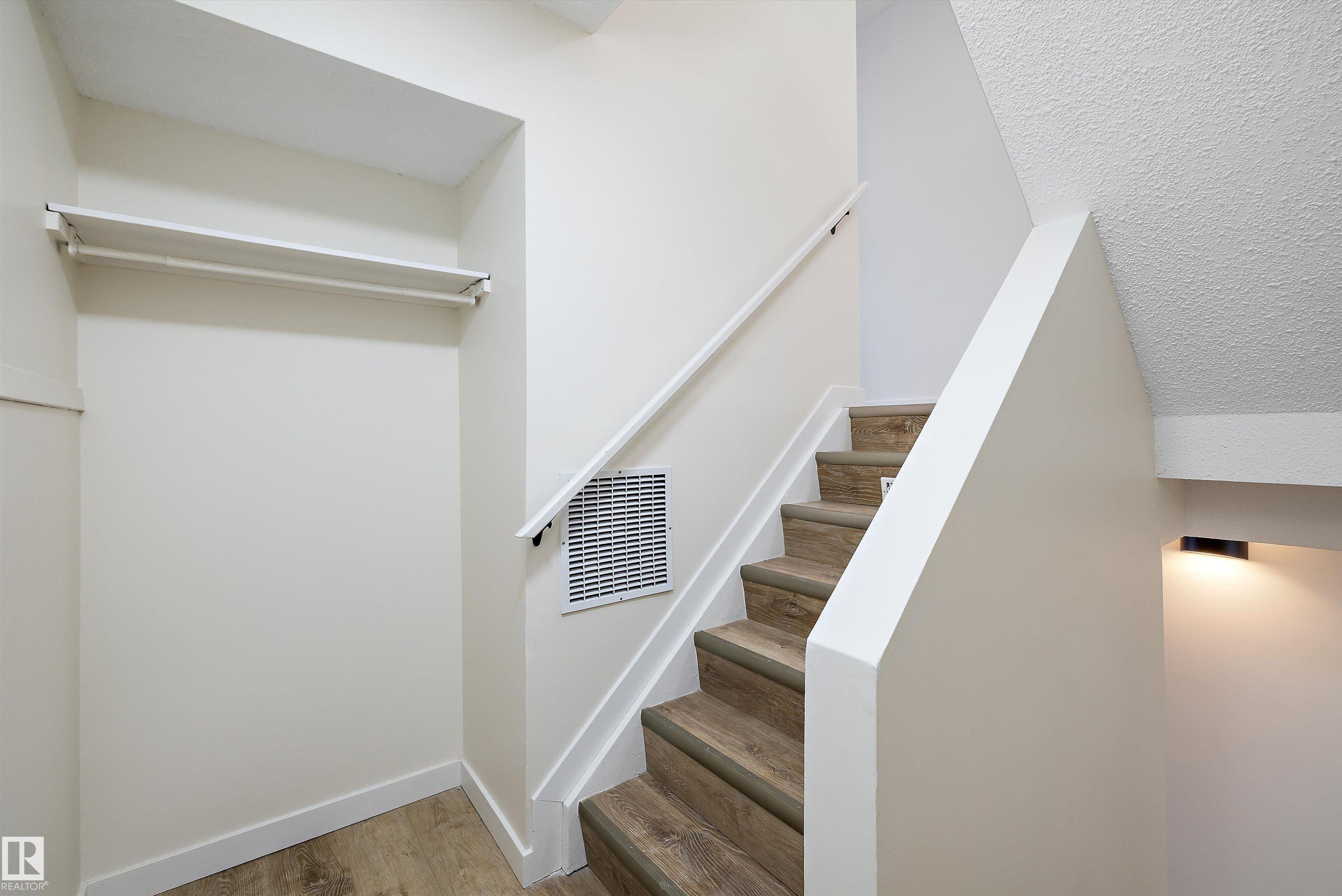 Photo 3 at 130 Callingwood two NW, Callingwood North, Edmonton