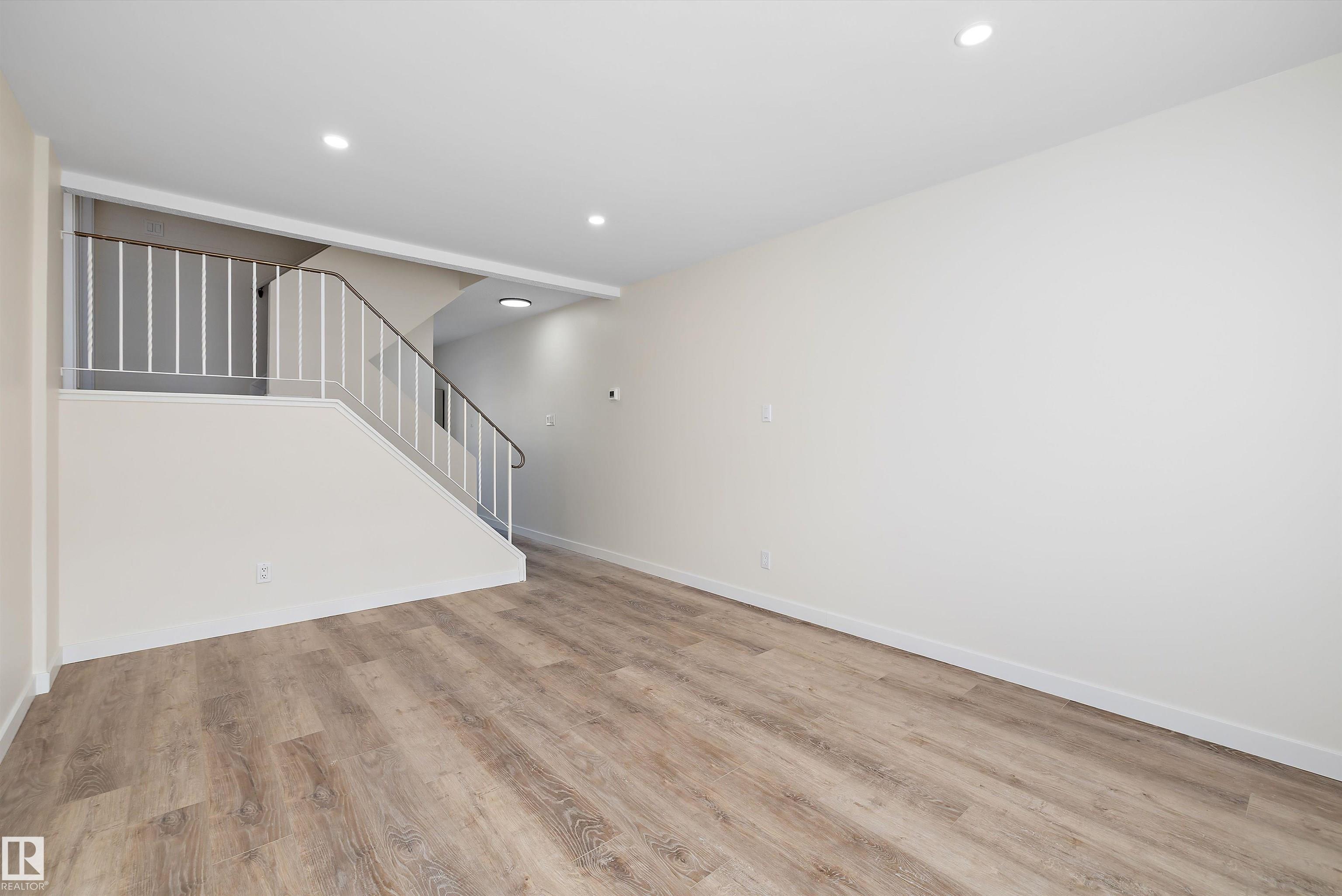 Photo 8 at 130 Callingwood two NW, Callingwood North, Edmonton