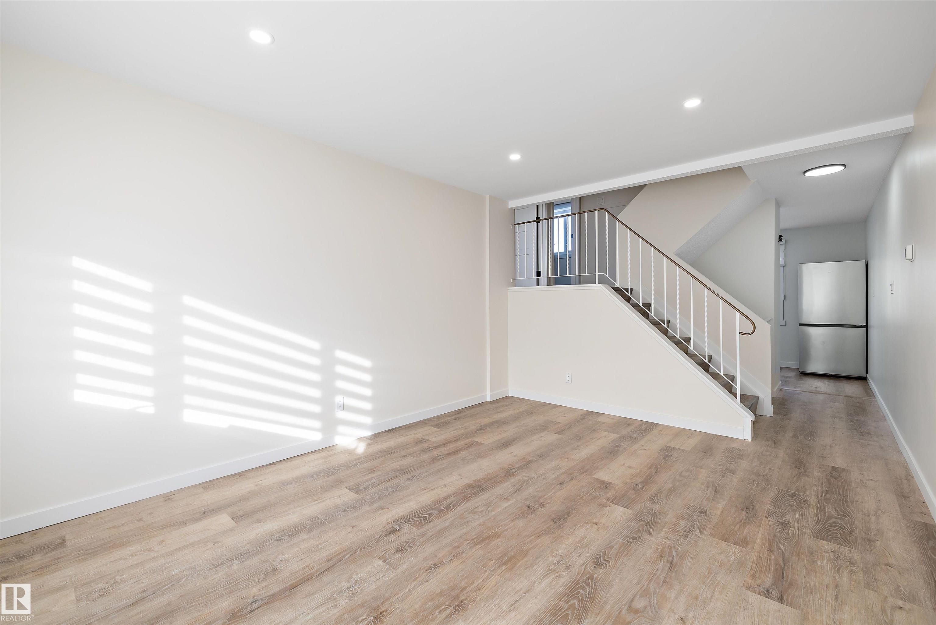 Photo 9 at 130 Callingwood two NW, Callingwood North, Edmonton