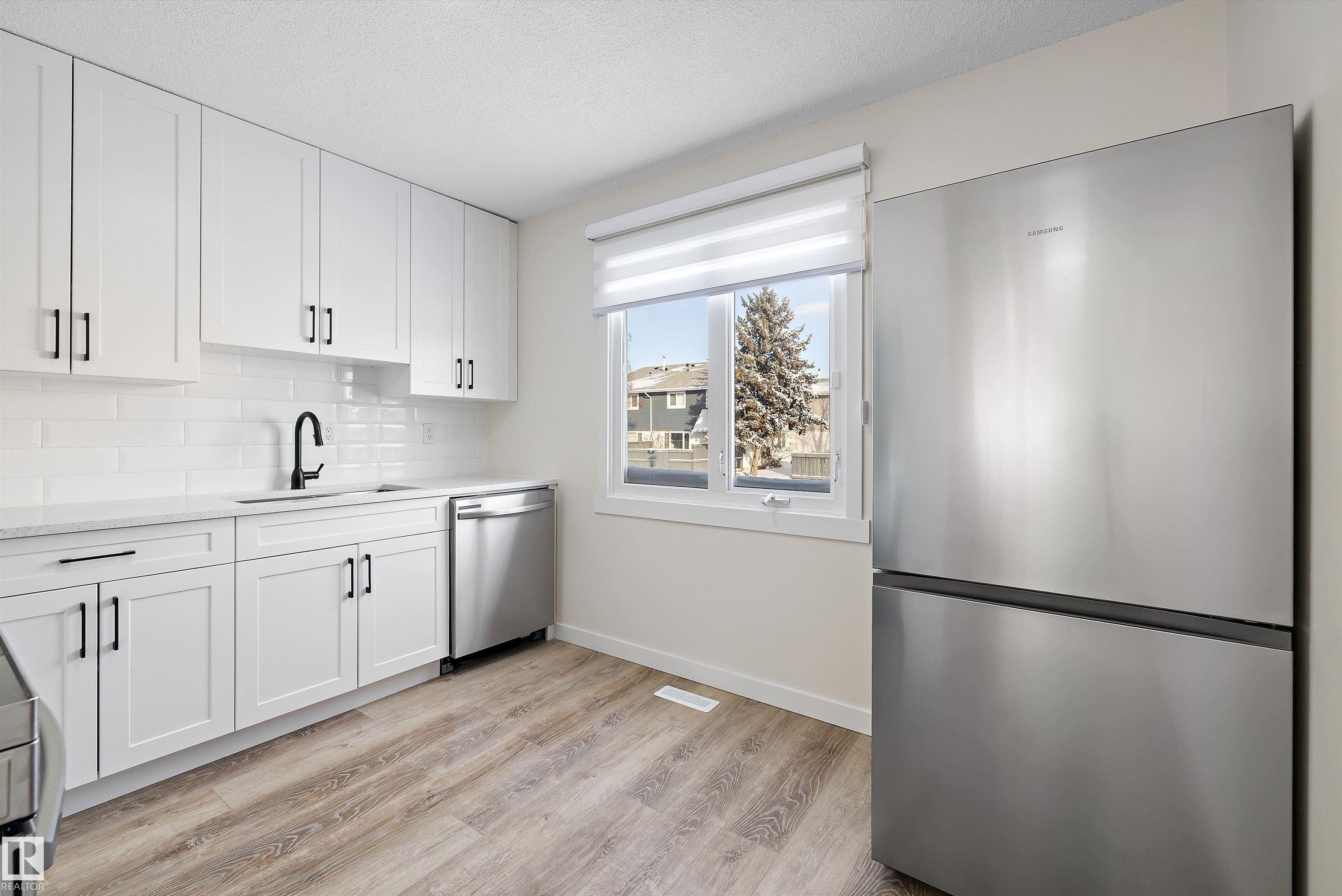 Photo 10 at 130 Callingwood two NW, Callingwood North, Edmonton