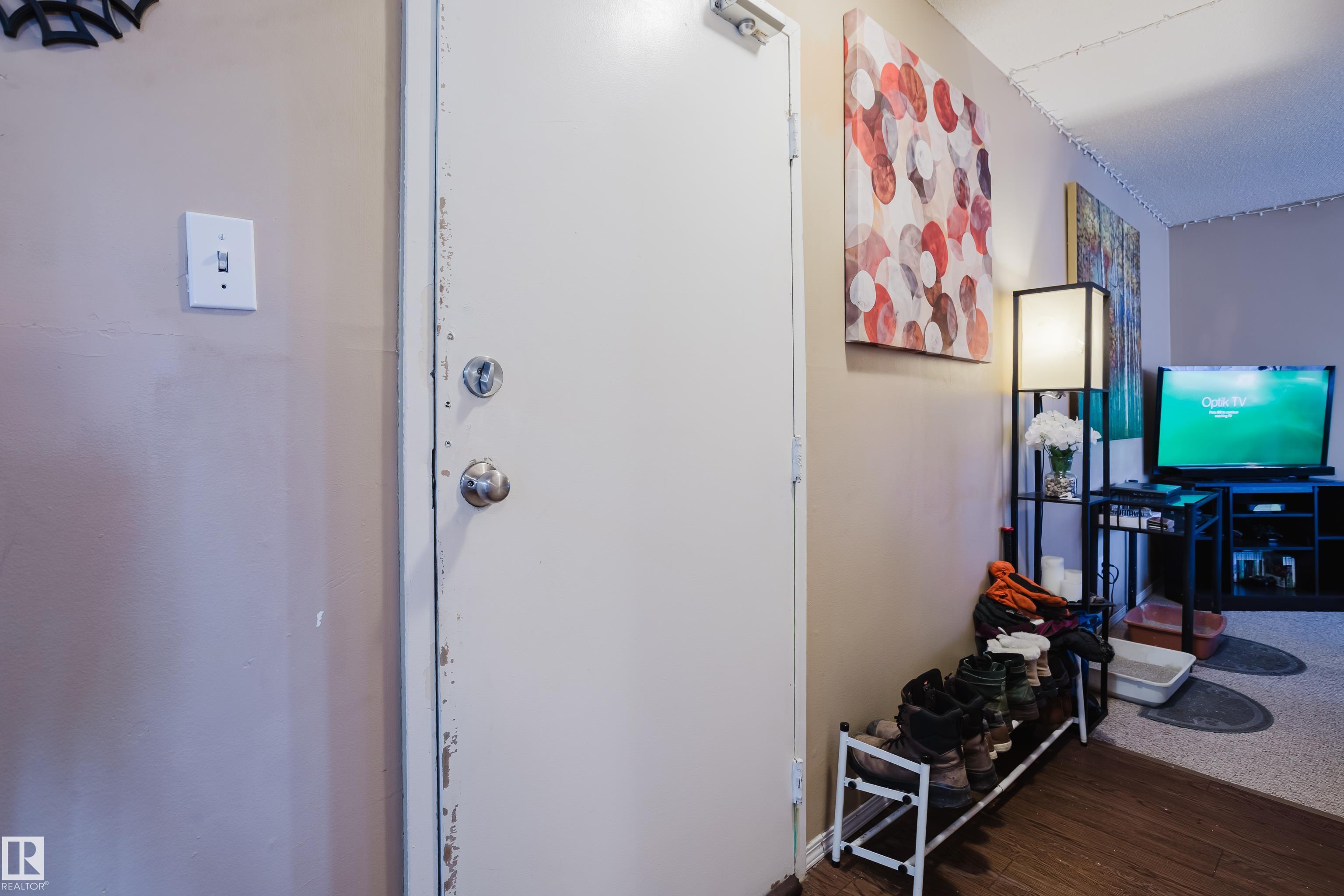 Photo 13 at 402A - 2908 116a Avenue NW, Rundle Heights, Edmonton