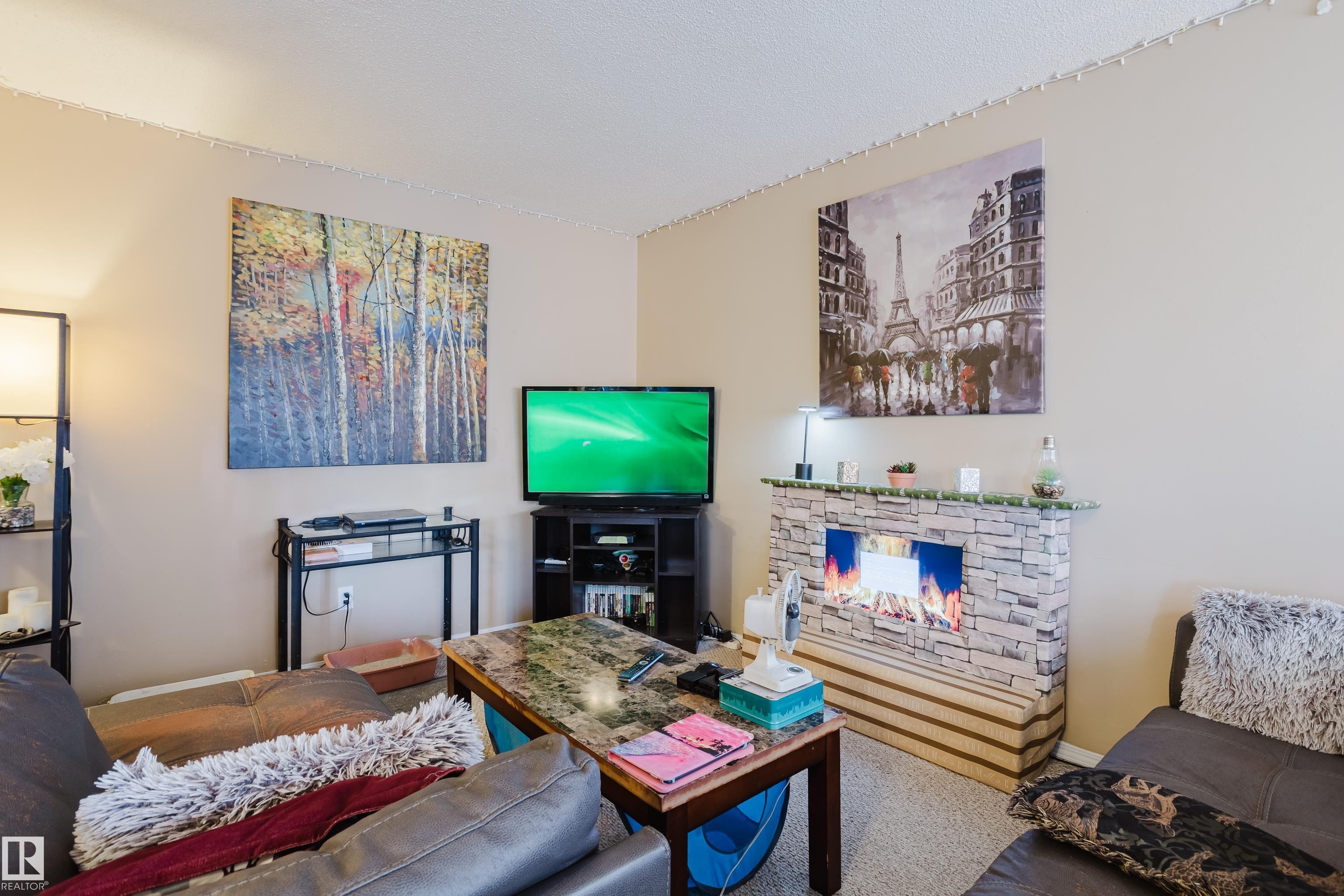 402A - 2908 116a Avenue NW, Rundle Heights, Edmonton