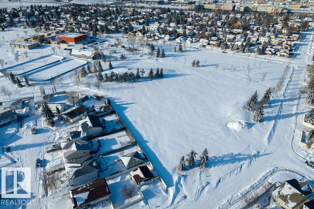 Photo 30 at 9521 185 Street NW, La Perle, Edmonton