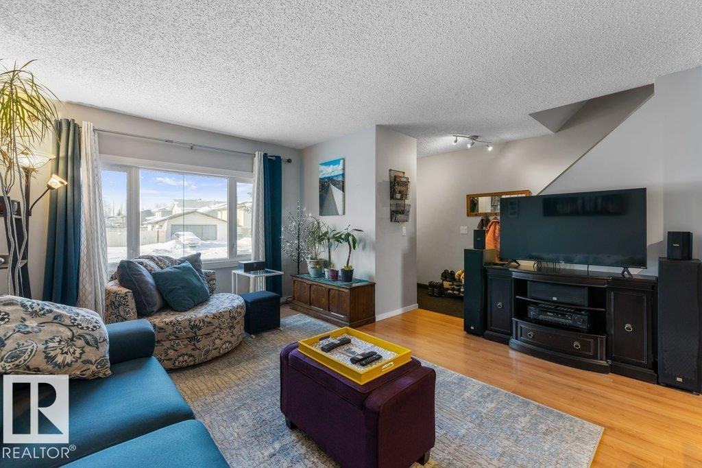 Photo 4 at 9521 185 Street NW, La Perle, Edmonton