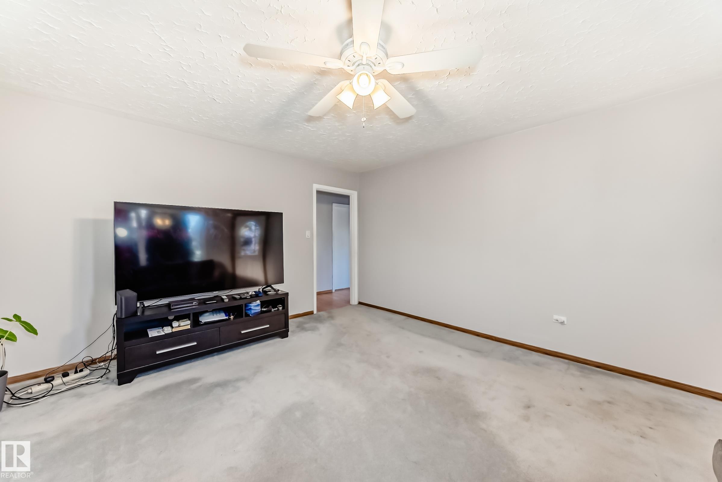 Photo 14 at 9716 162 Street NW, Glenwood, Edmonton