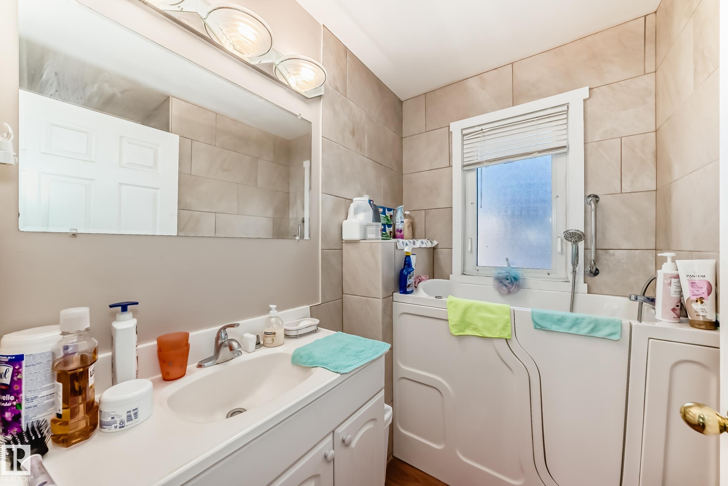 Photo 21 at 9716 162 Street NW, Glenwood, Edmonton