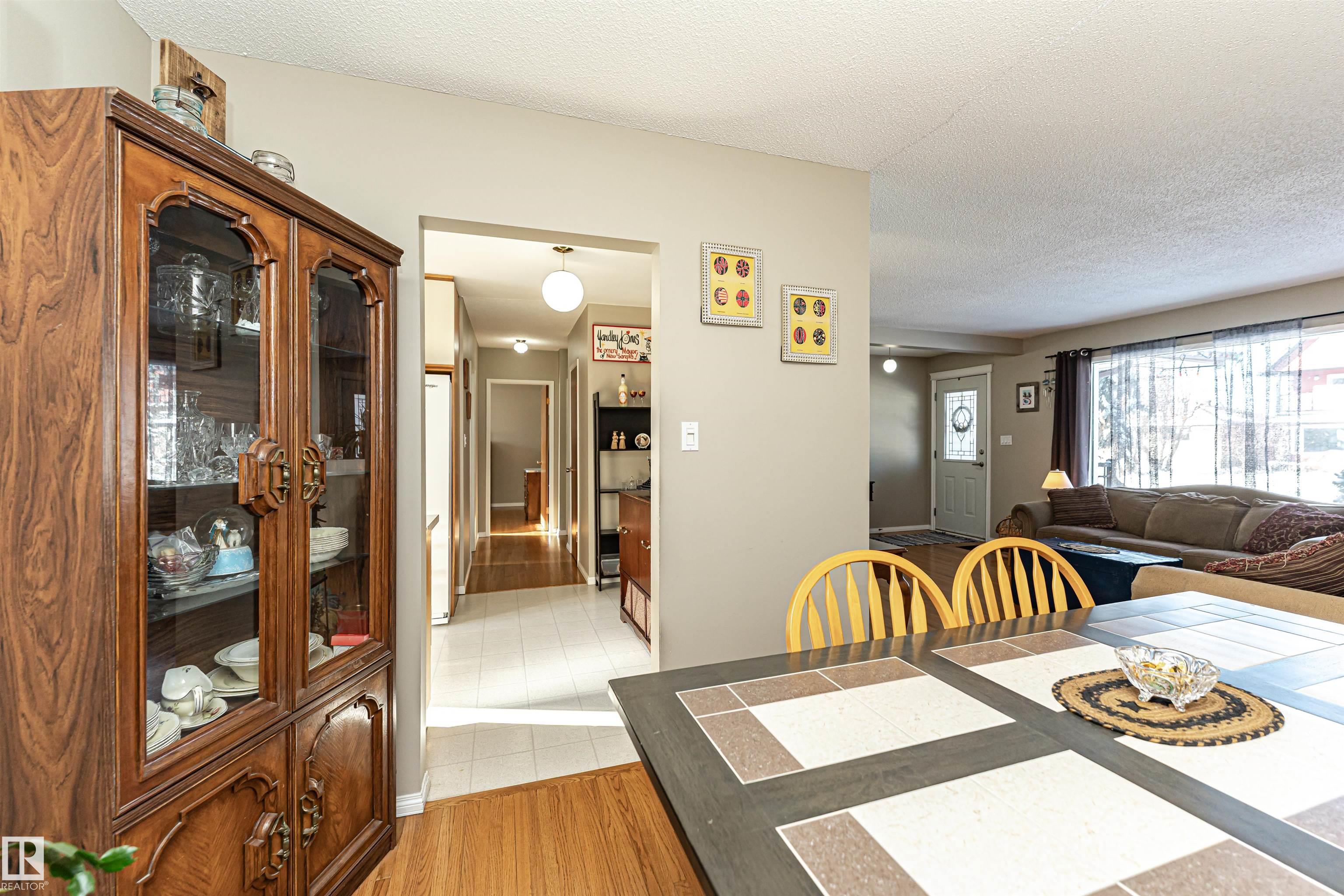 Photo 14 at 11123 50 Avenue NW, Malmo Plains, Edmonton