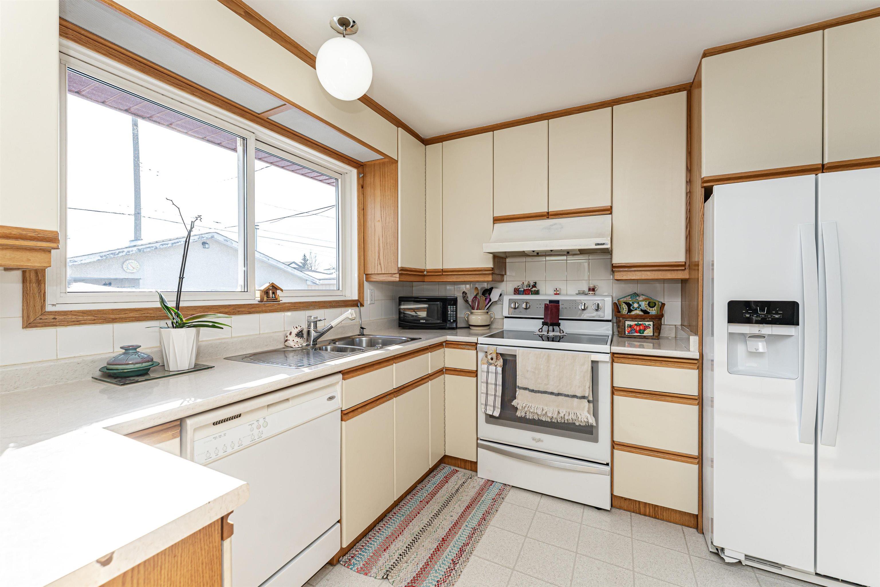 Photo 16 at 11123 50 Avenue NW, Malmo Plains, Edmonton