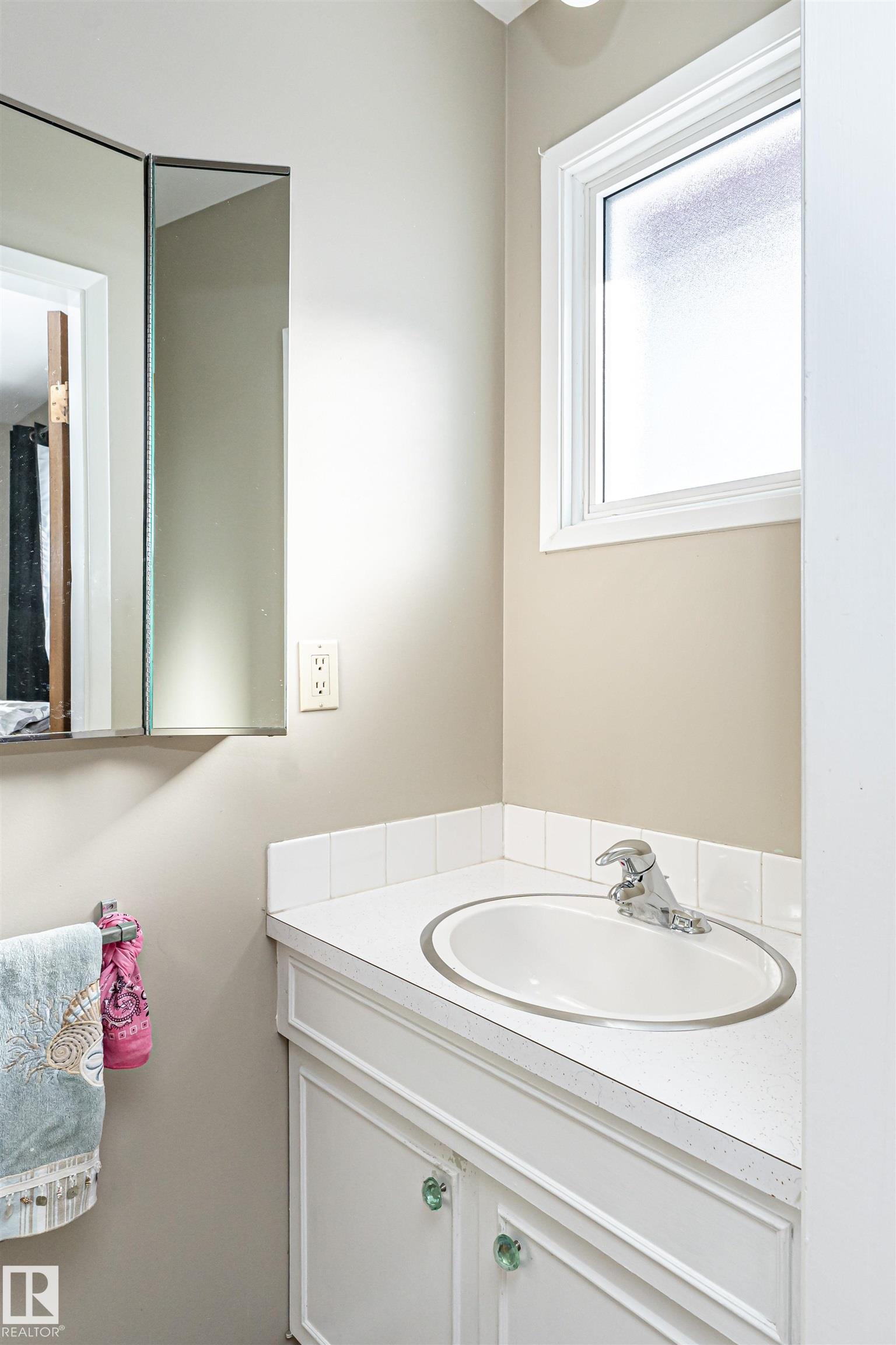 Photo 27 at 11123 50 Avenue NW, Malmo Plains, Edmonton