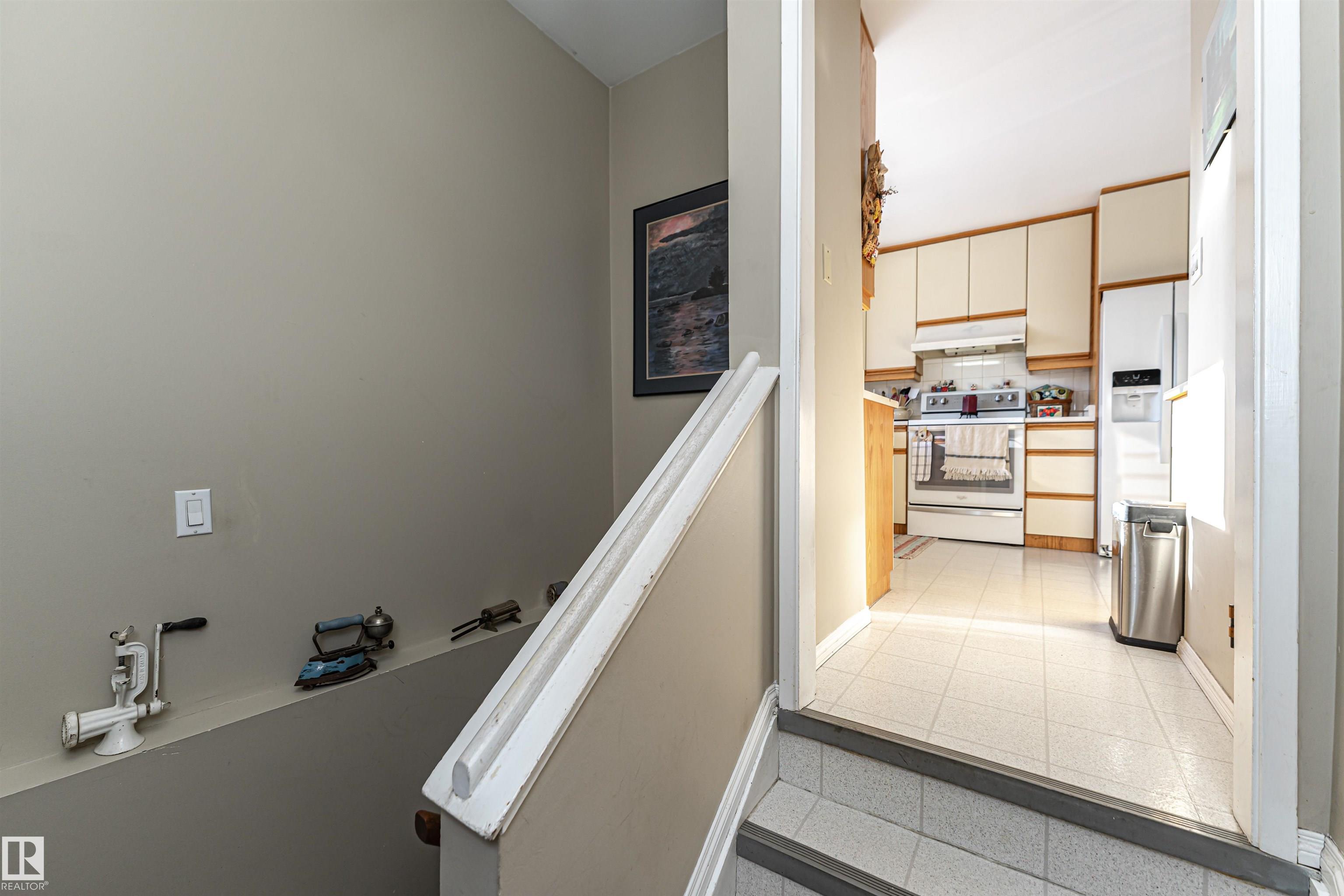 Photo 32 at 11123 50 Avenue NW, Malmo Plains, Edmonton