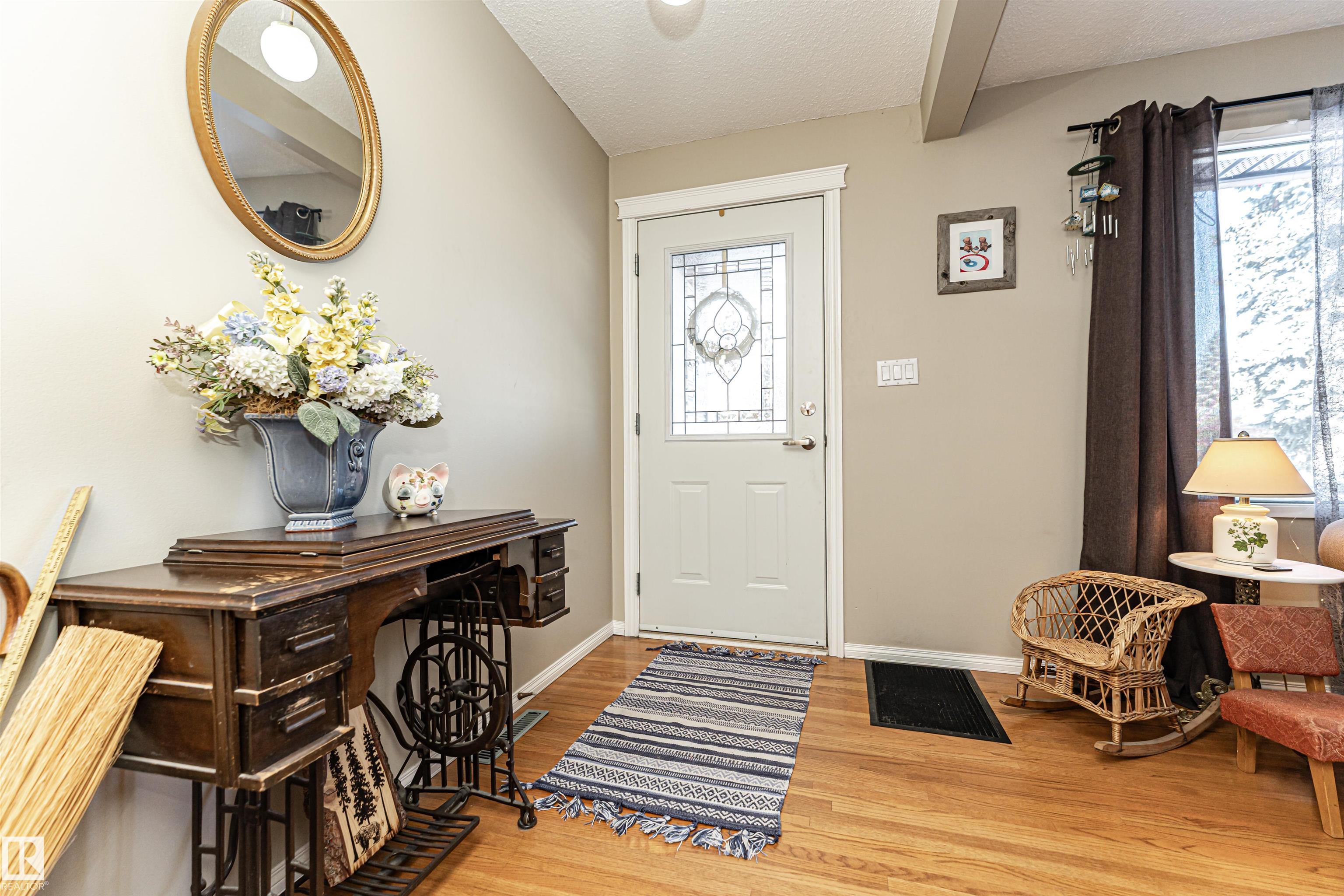 Photo 6 at 11123 50 Avenue NW, Malmo Plains, Edmonton