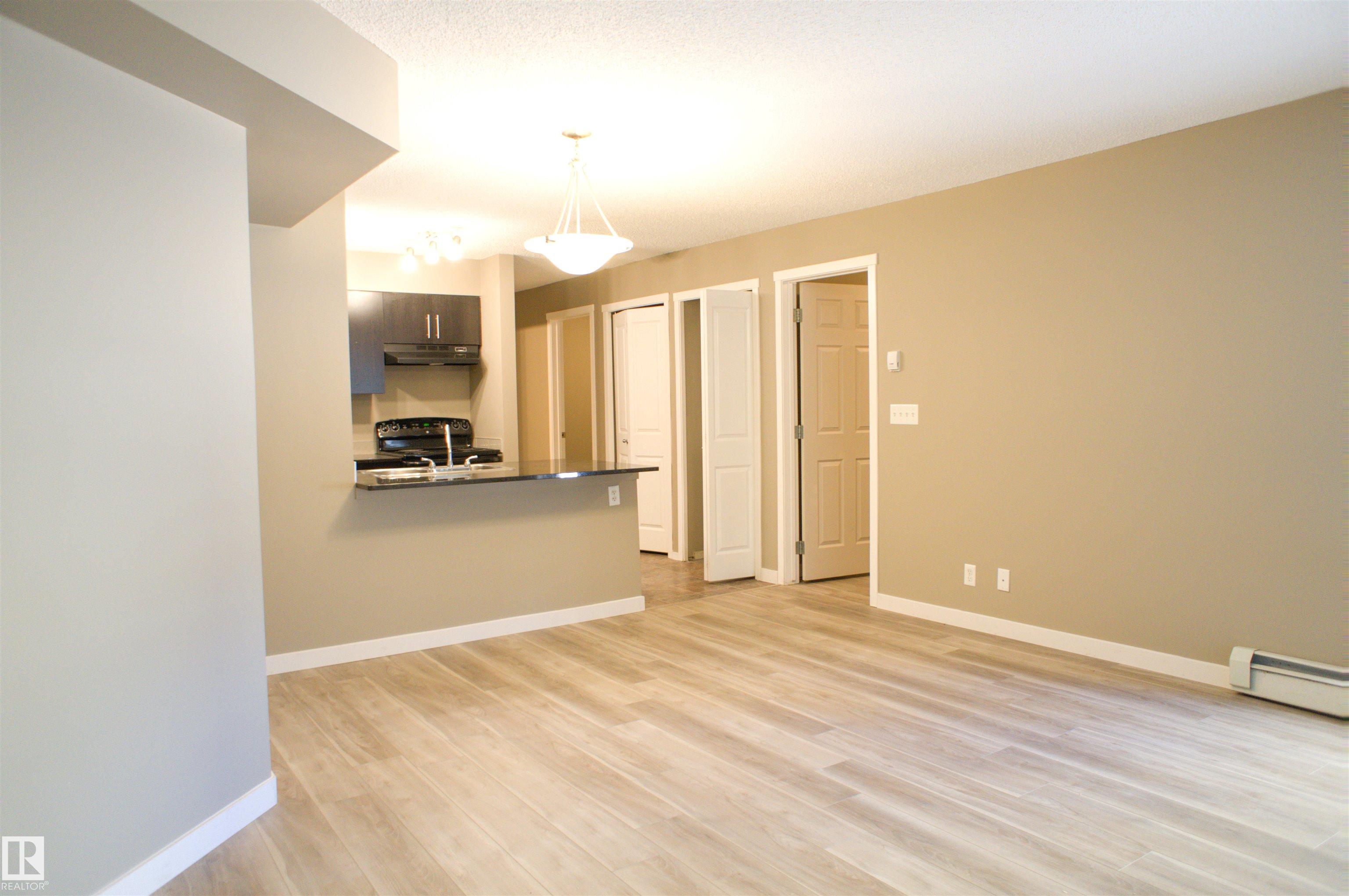 Photo 9 at 104 5804 Place NW, MacTaggart, Edmonton