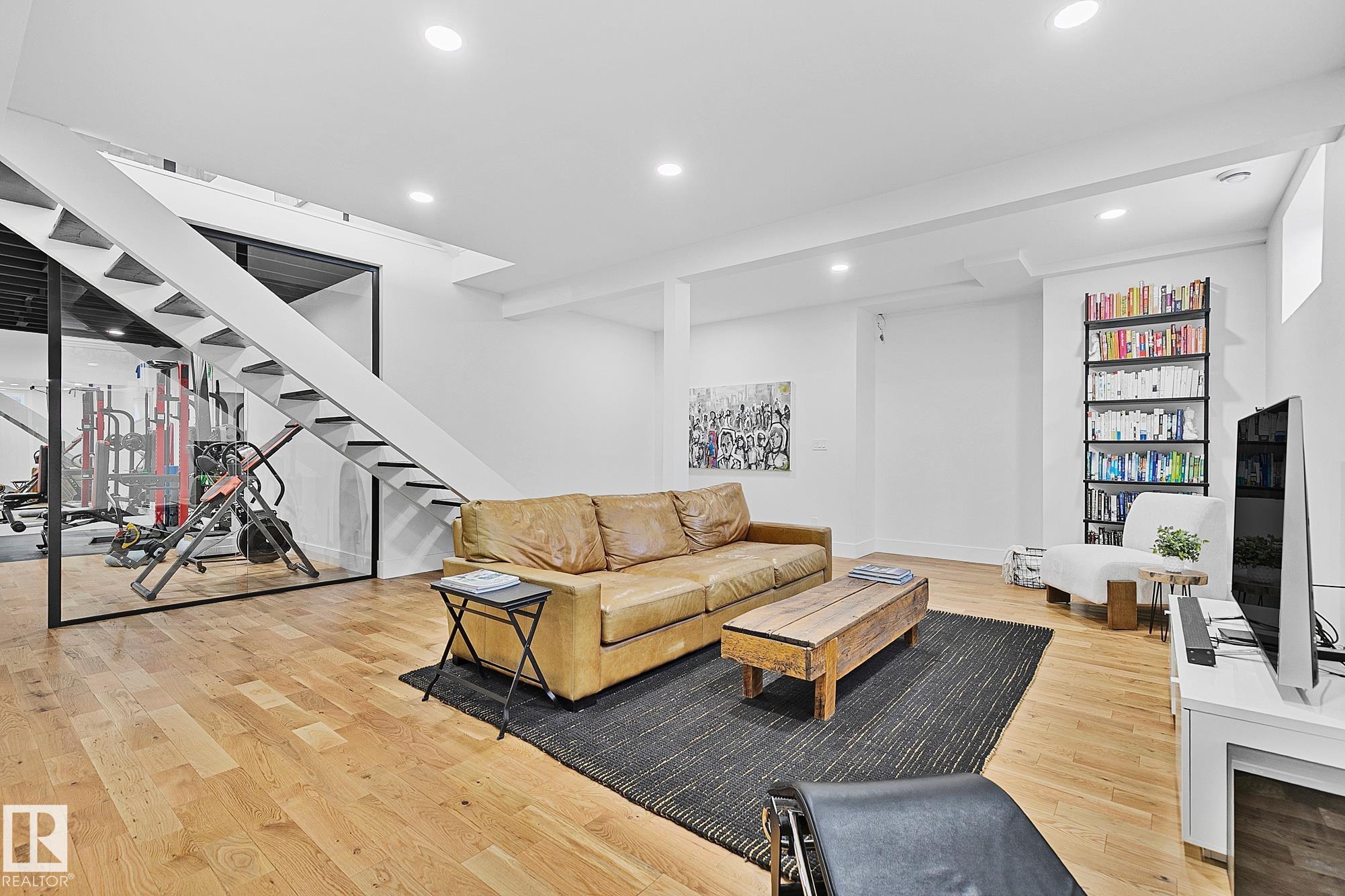 Photo 52 at 100 Wolf Willow Crescent NW, Westridge, Edmonton