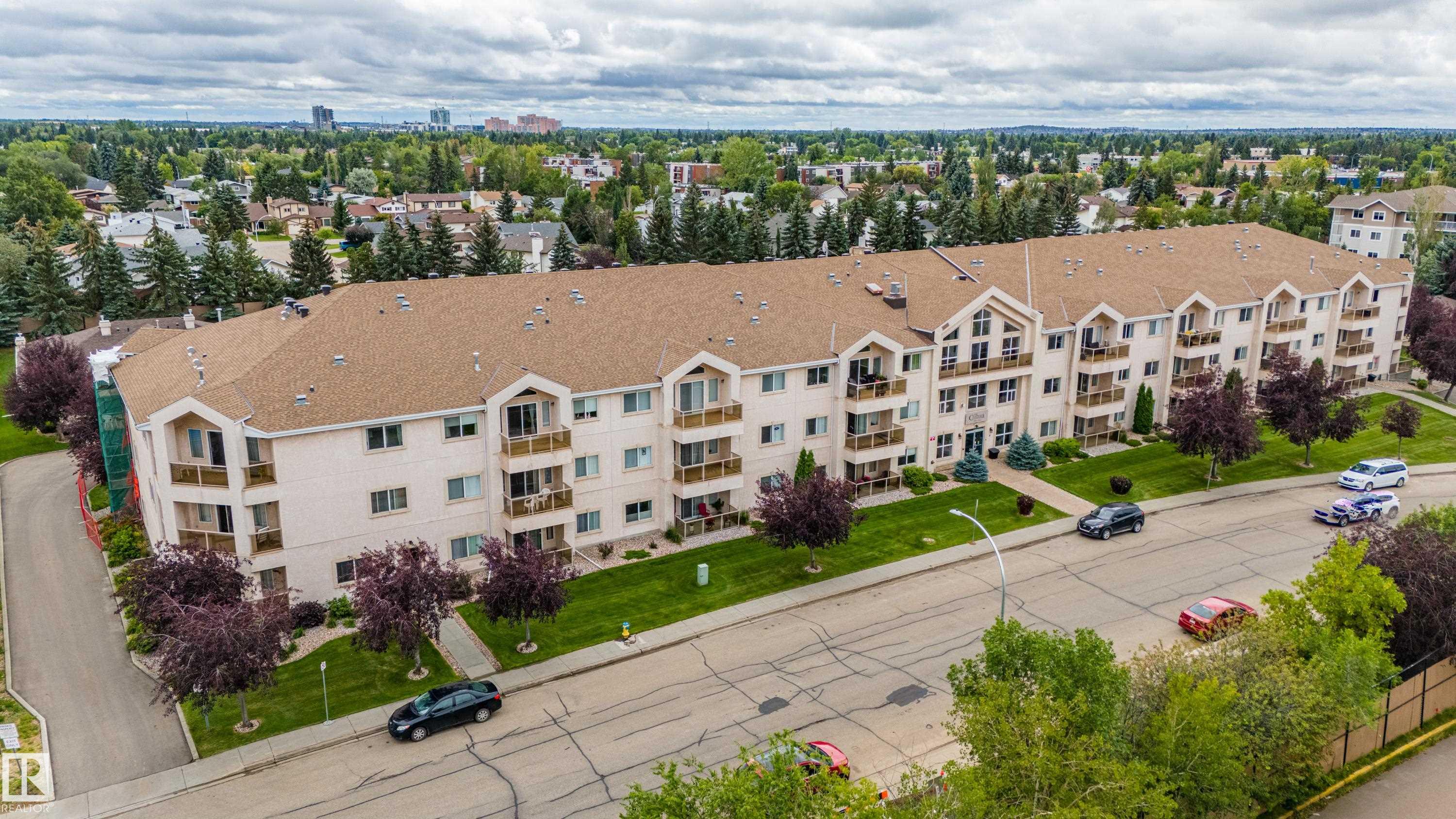208 - 10421 42 Avenue NW, Rideau Park, Edmonton