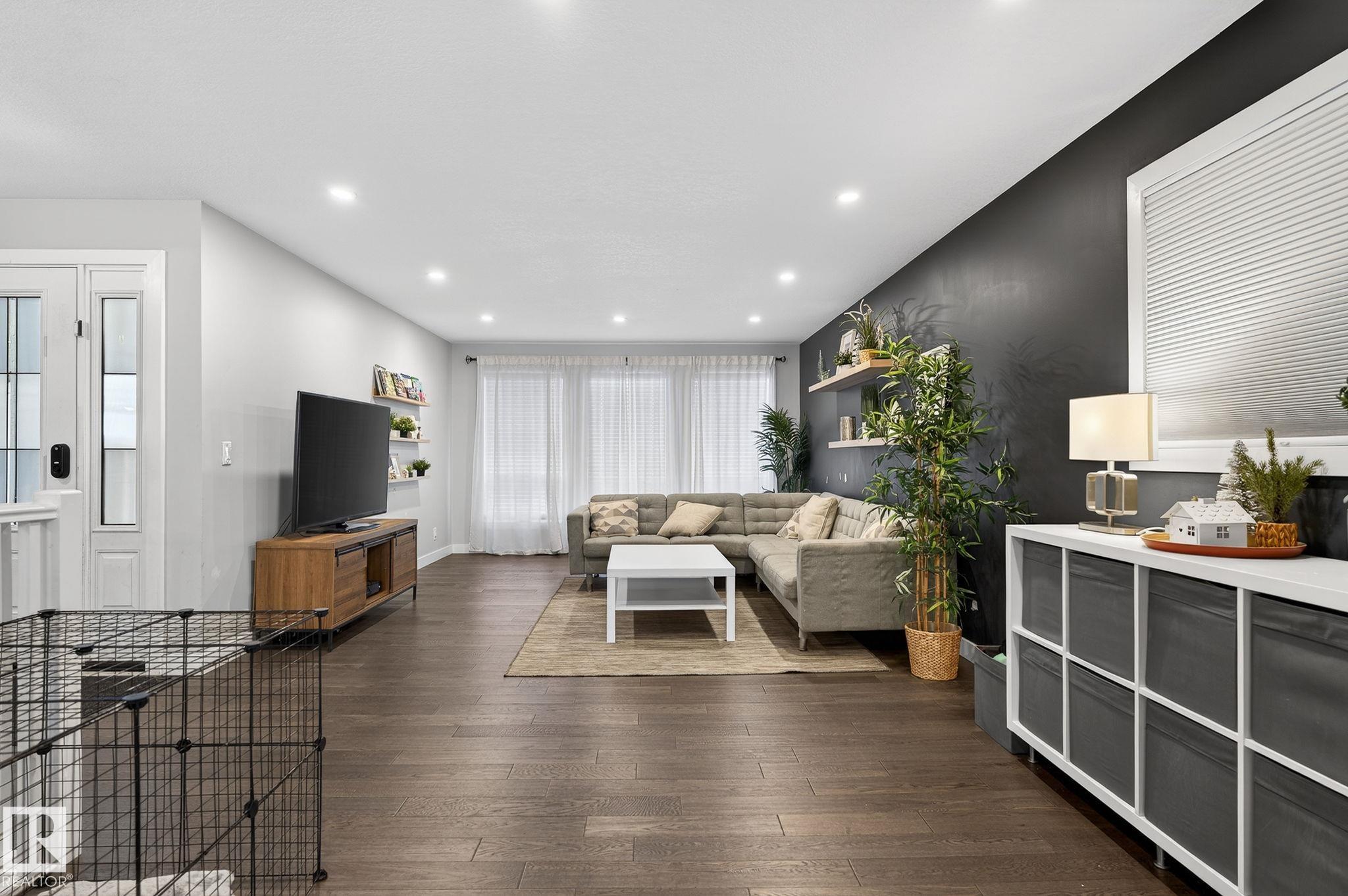 Picture for 25 STIRLING RD NW