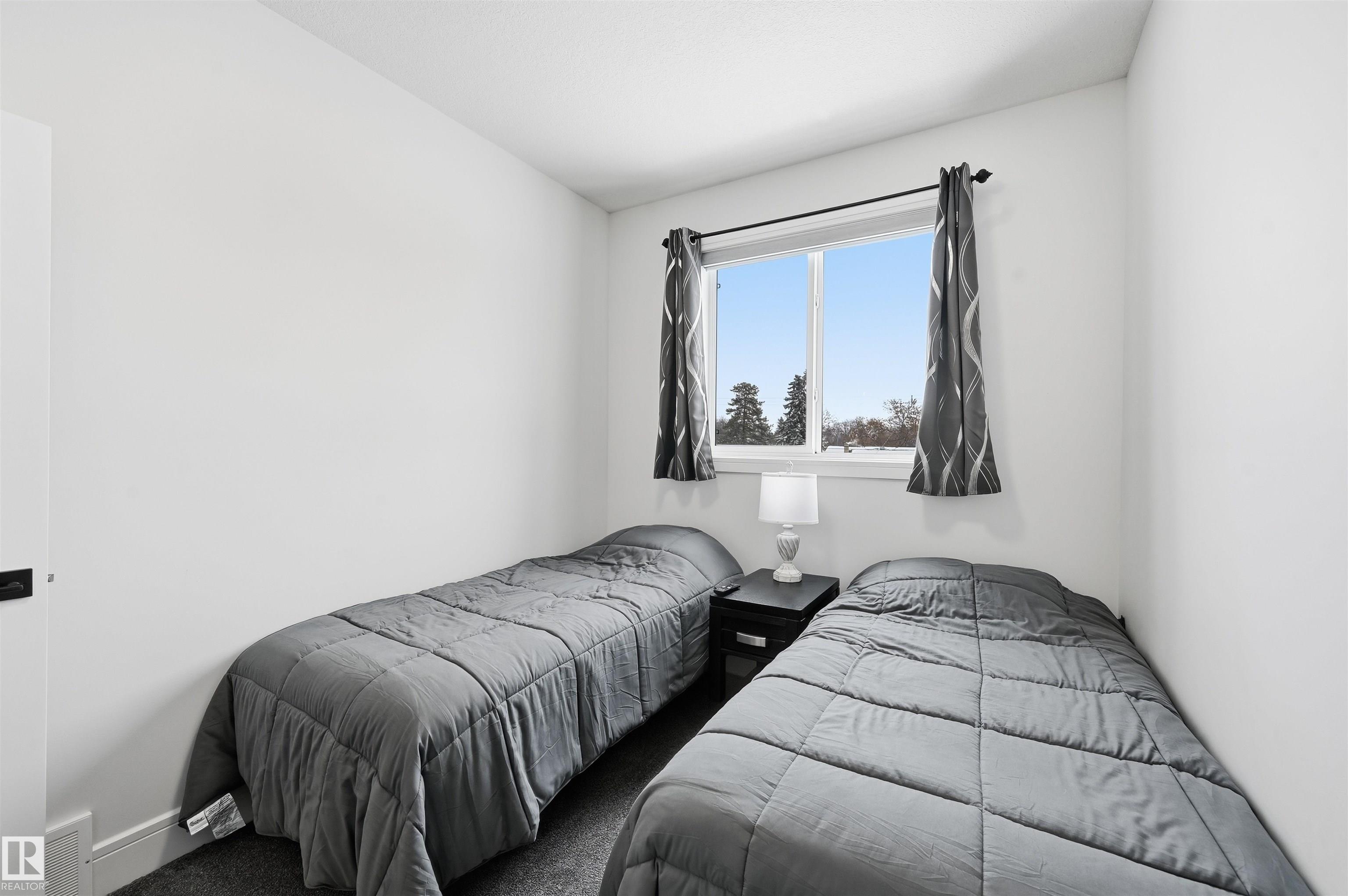 Photo 31 at 10909 151 Street NW, High Park, Edmonton