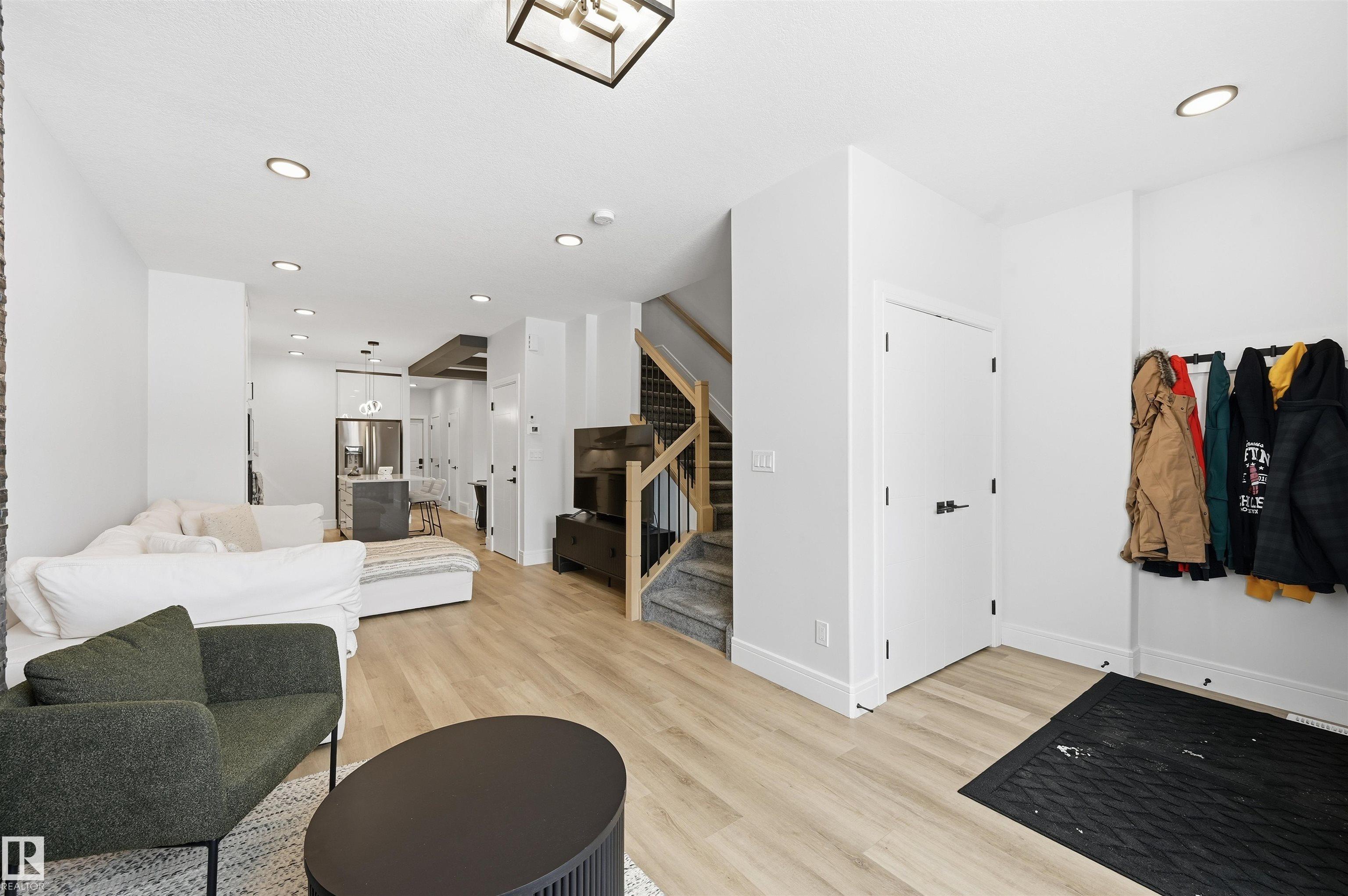 Picture for 10907 151 ST NW