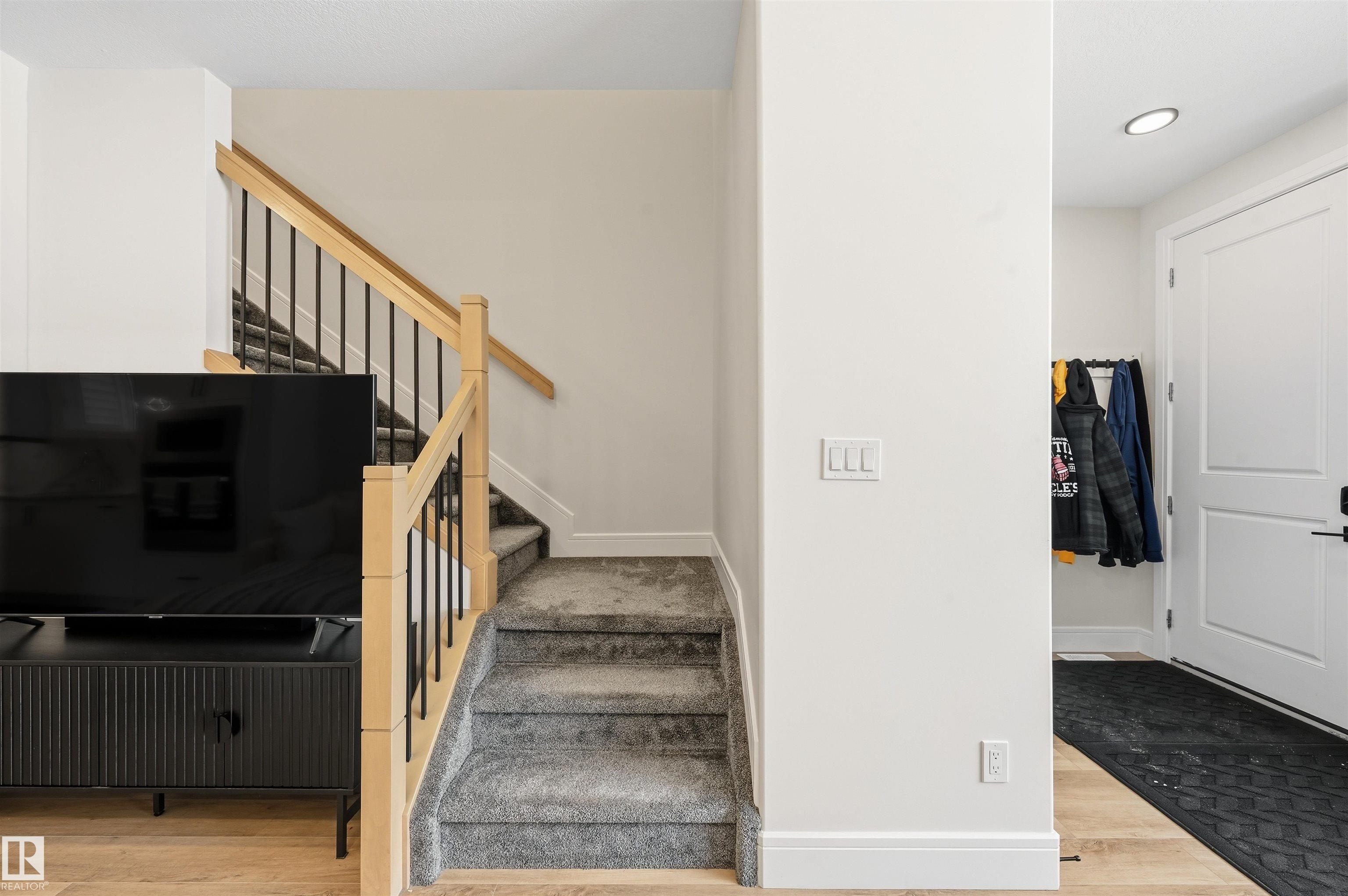 Photo 21 at 10907 151 Street NW, High Park, Edmonton