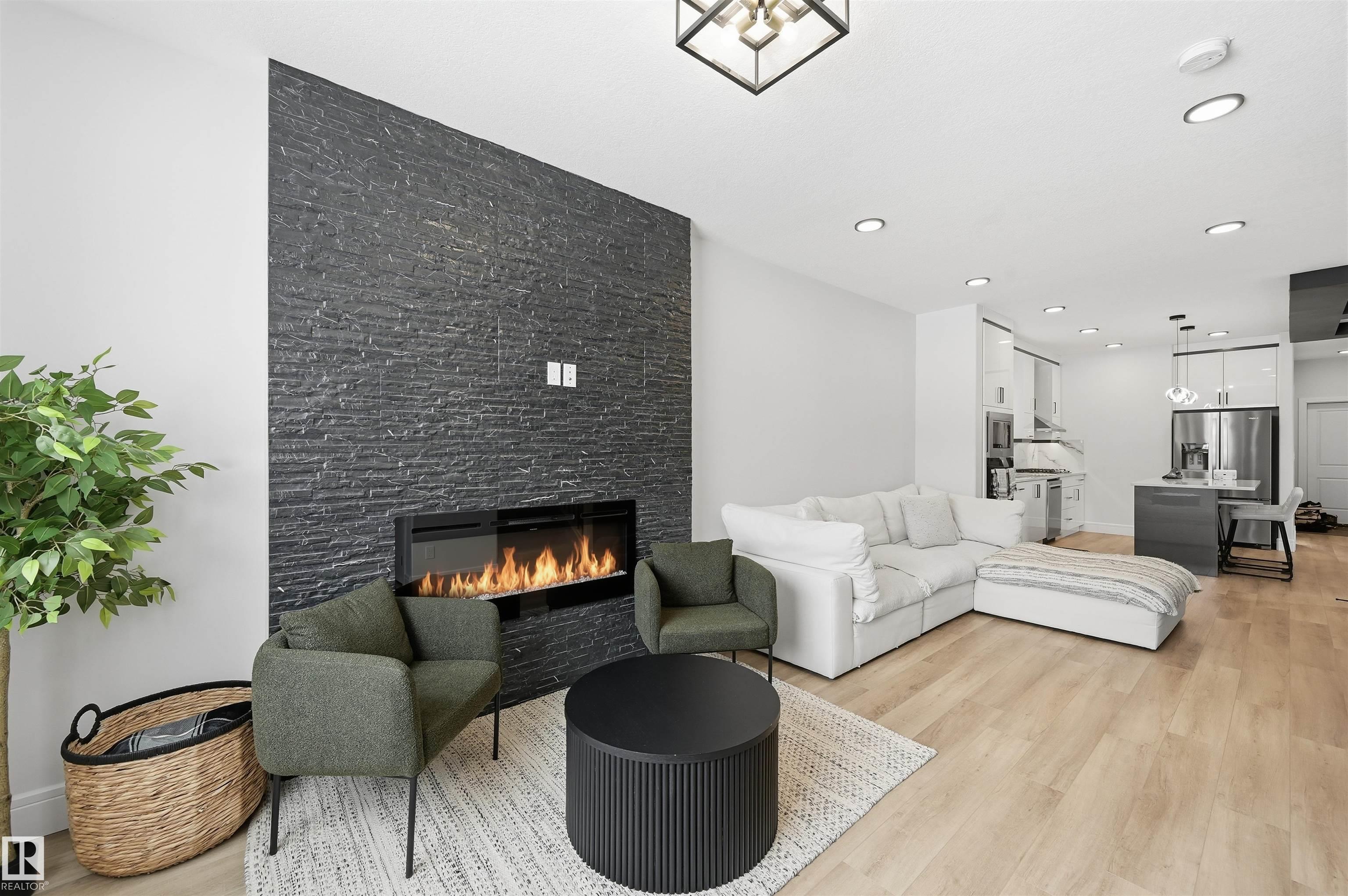 Picture for 10907 151 ST NW