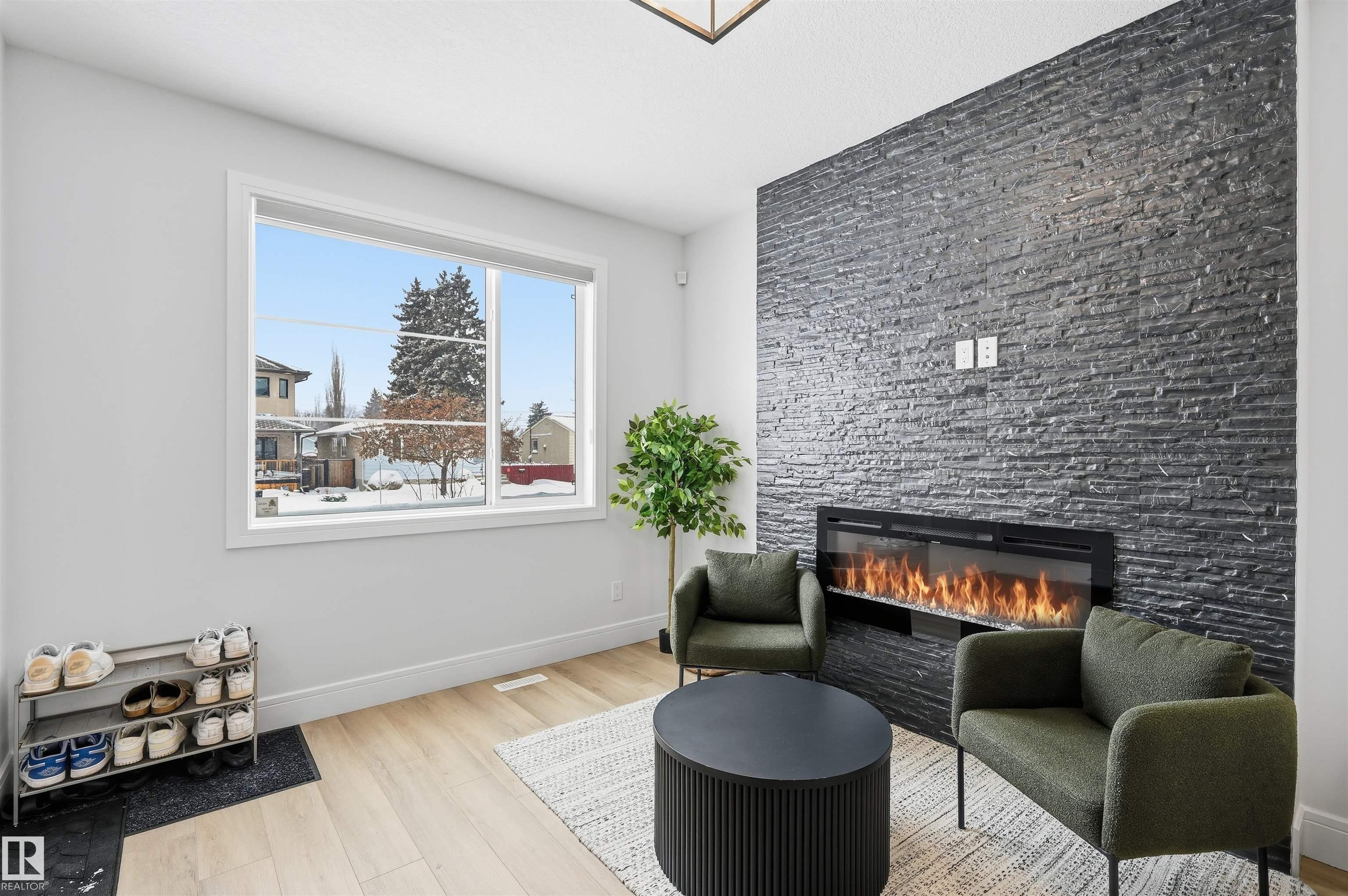 Picture for 10907 151 ST NW