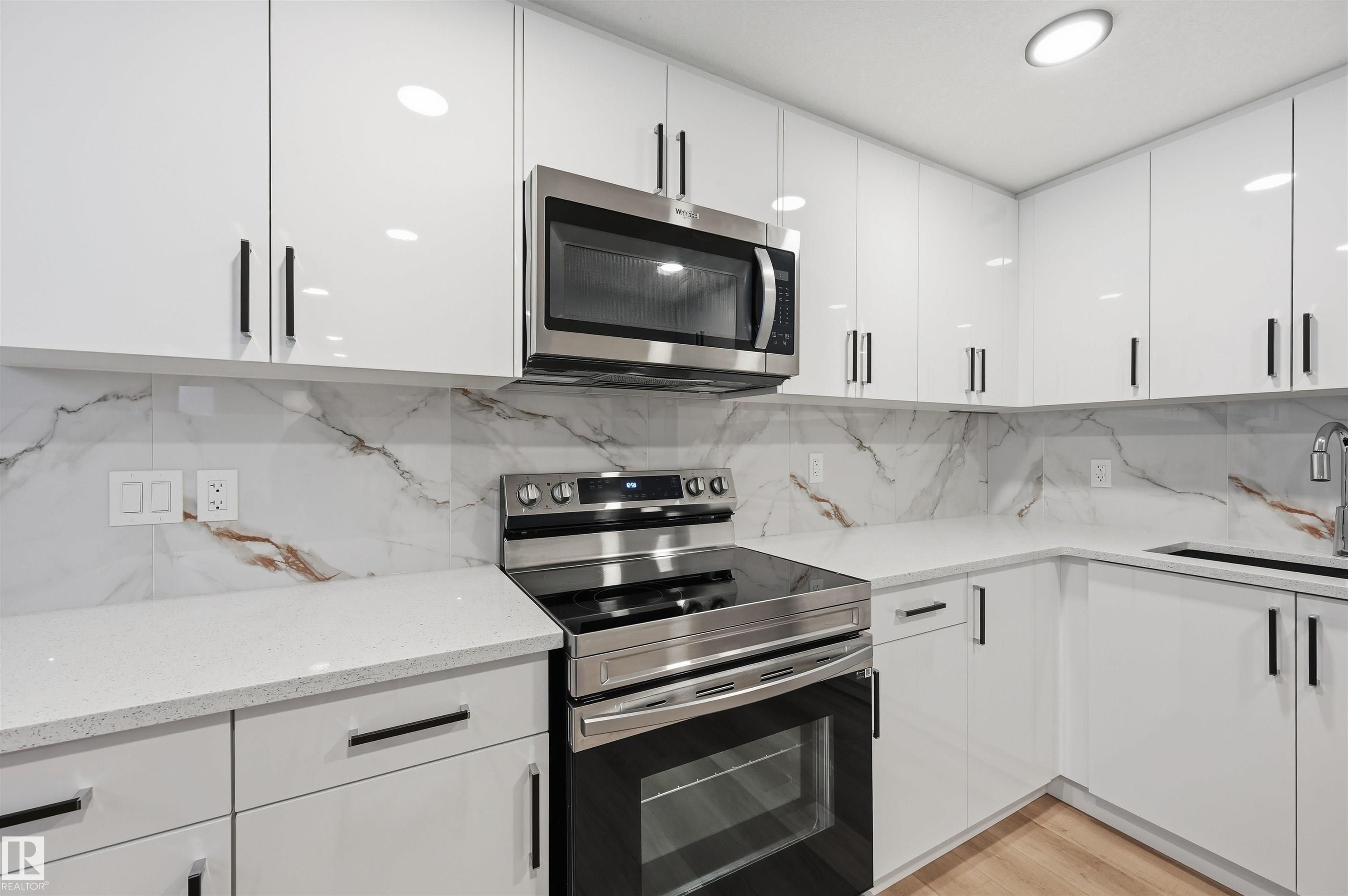 Photo 41 at 10907 151 Street NW, High Park, Edmonton