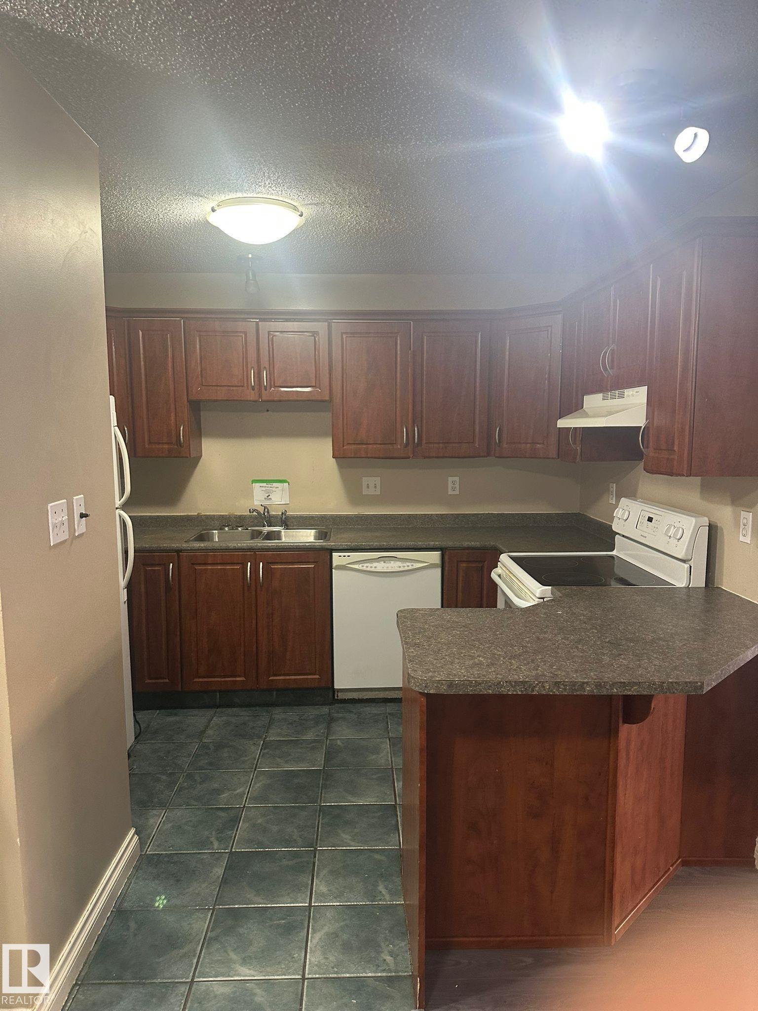 Picture for #106 9010 106 AV NW