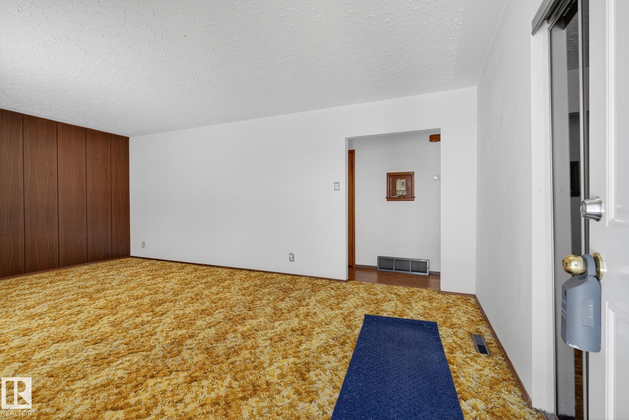 Picture for 12819 107 ST NW