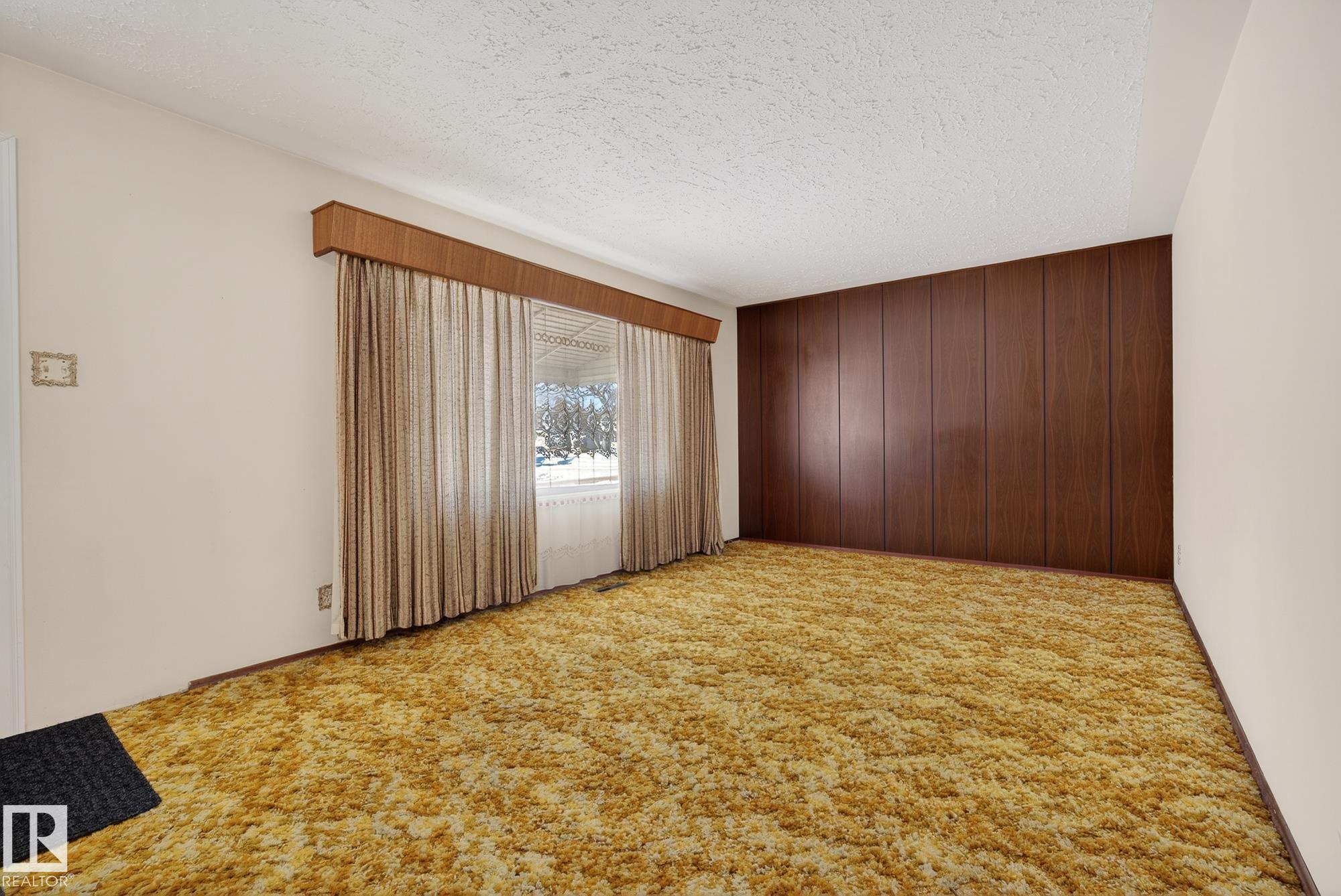 Picture for 12819 107 ST NW