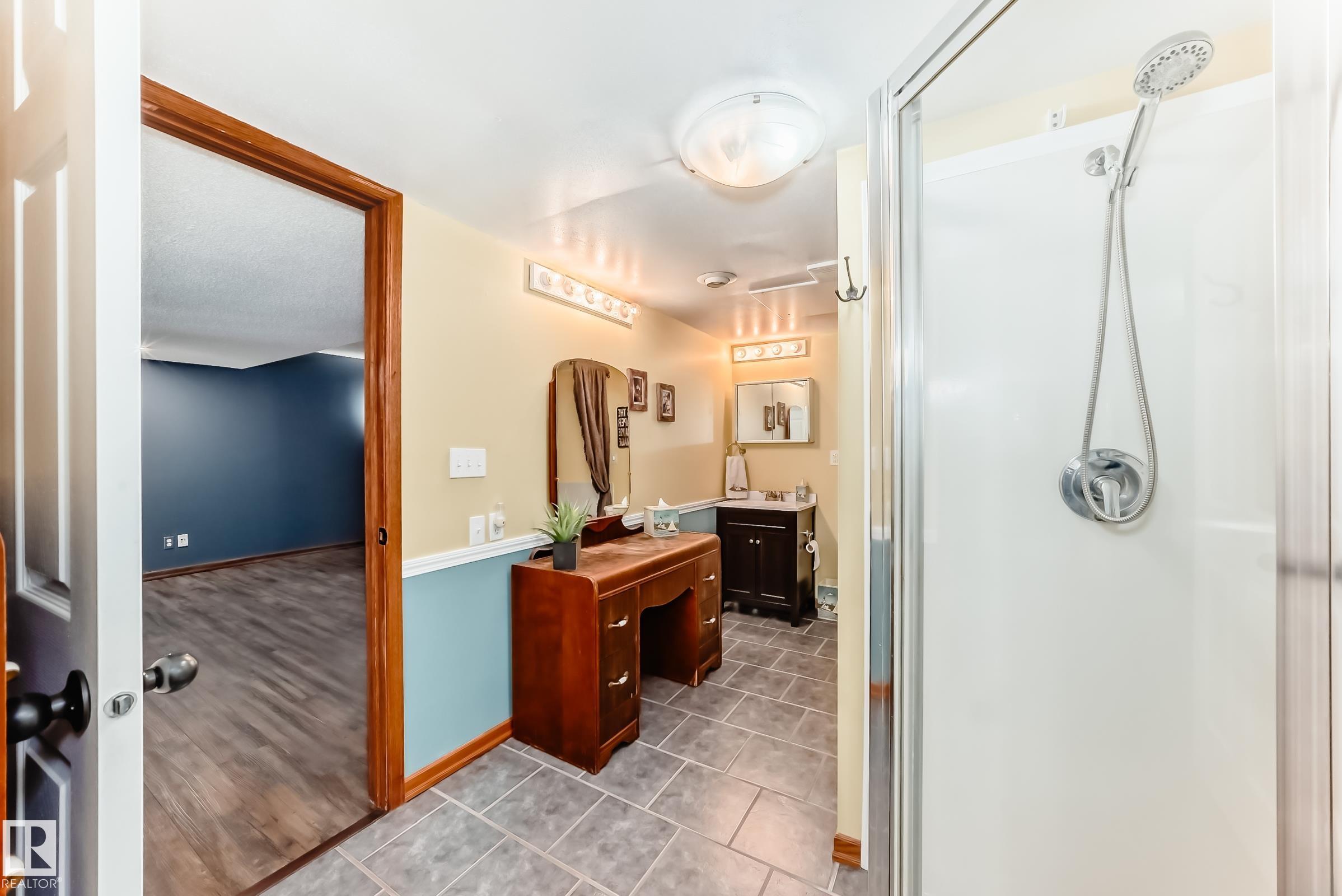 Photo 42 at 15 54315 Rge Road 251, Bristol Oaks, Rural Sturgeon County