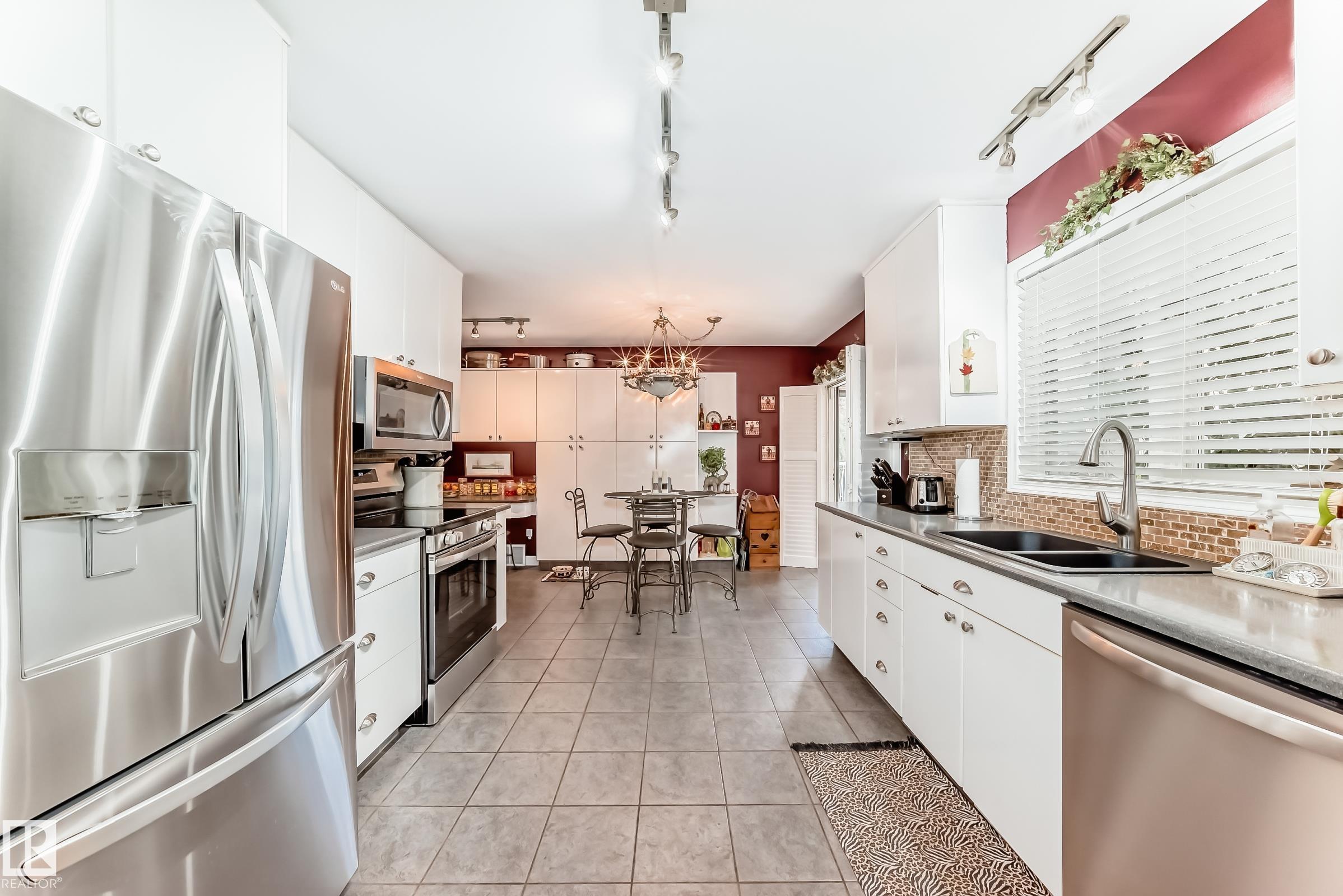 Photo 6 at 15 54315 Rge Road 251, Bristol Oaks, Rural Sturgeon County