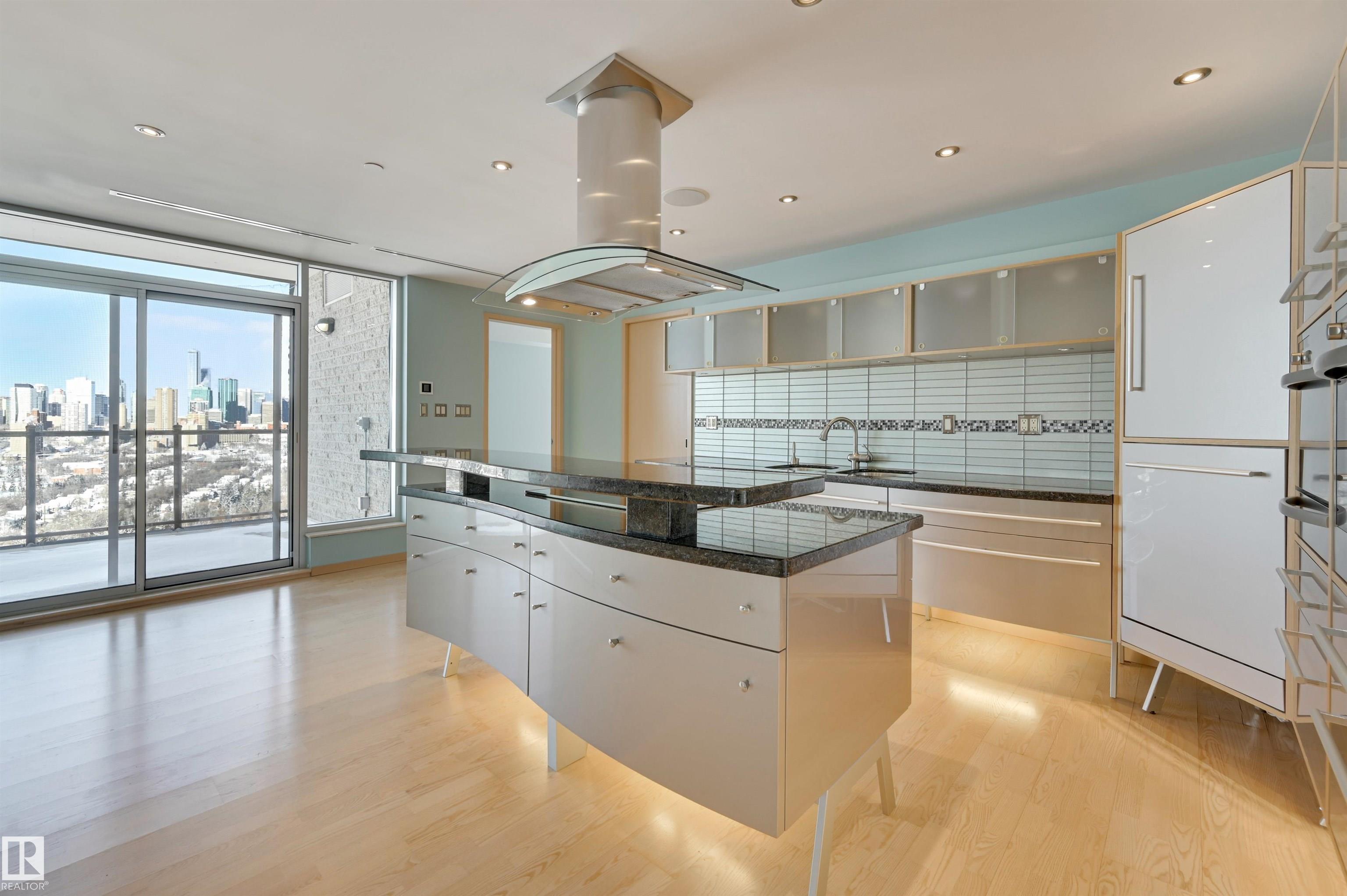 Picture for #901 10035 SASKATCHEWAN DR NW