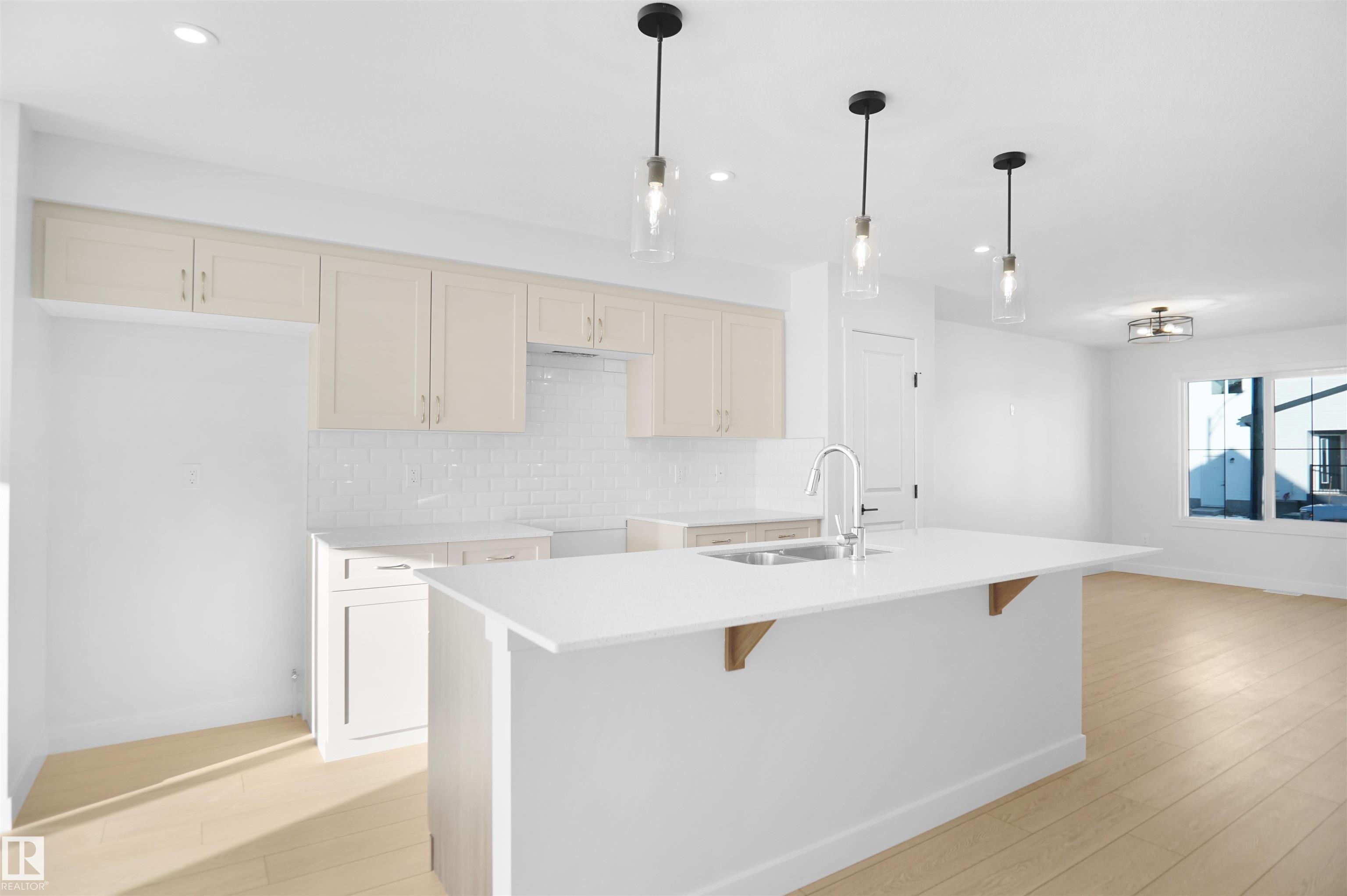 Photo 8 at 251 Falcon Crescent, None, Leduc