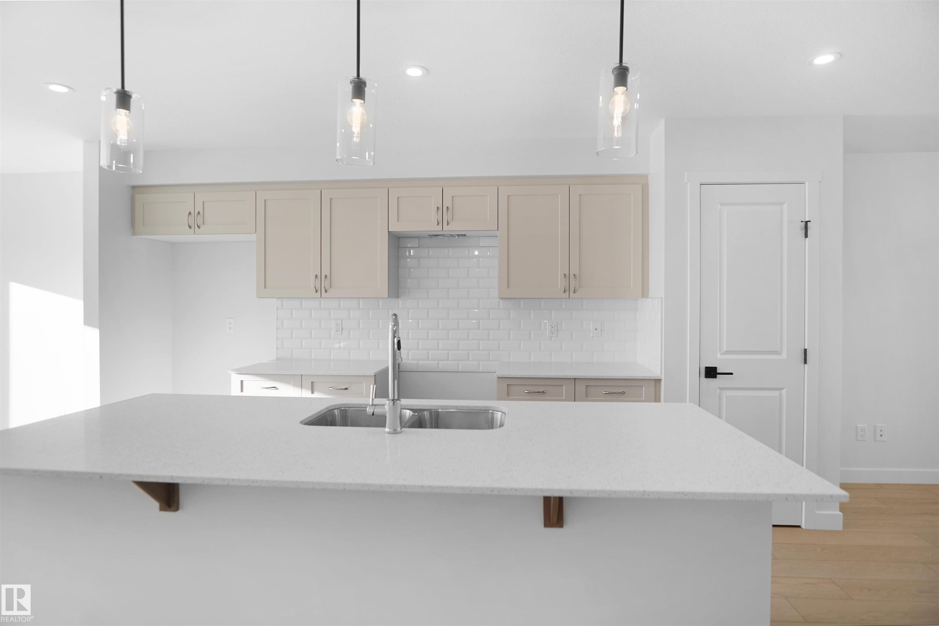 Photo 9 at 251 Falcon Crescent, None, Leduc