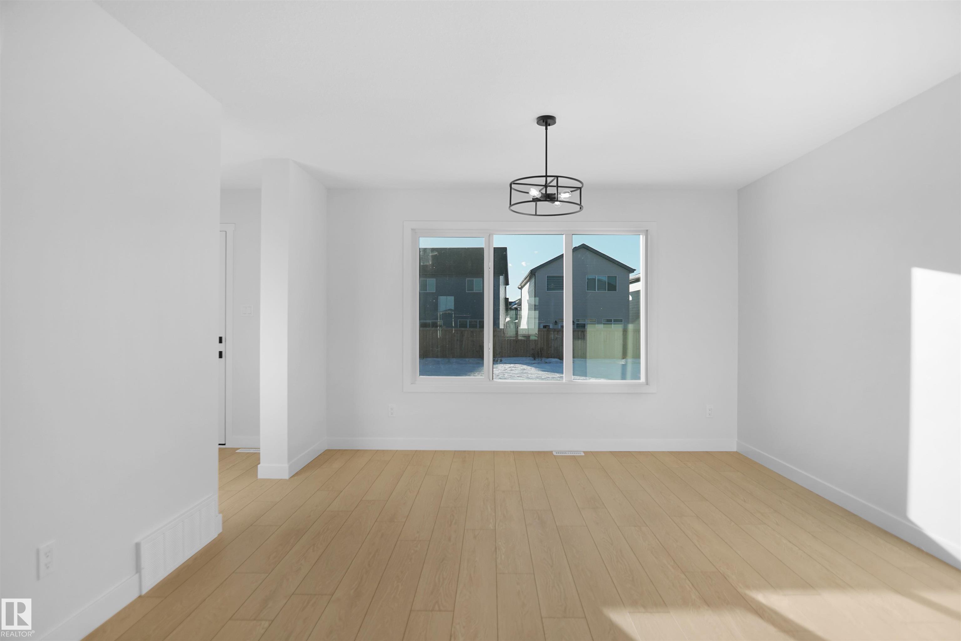 Photo 11 at 261 Falcon Crescent, None, Leduc