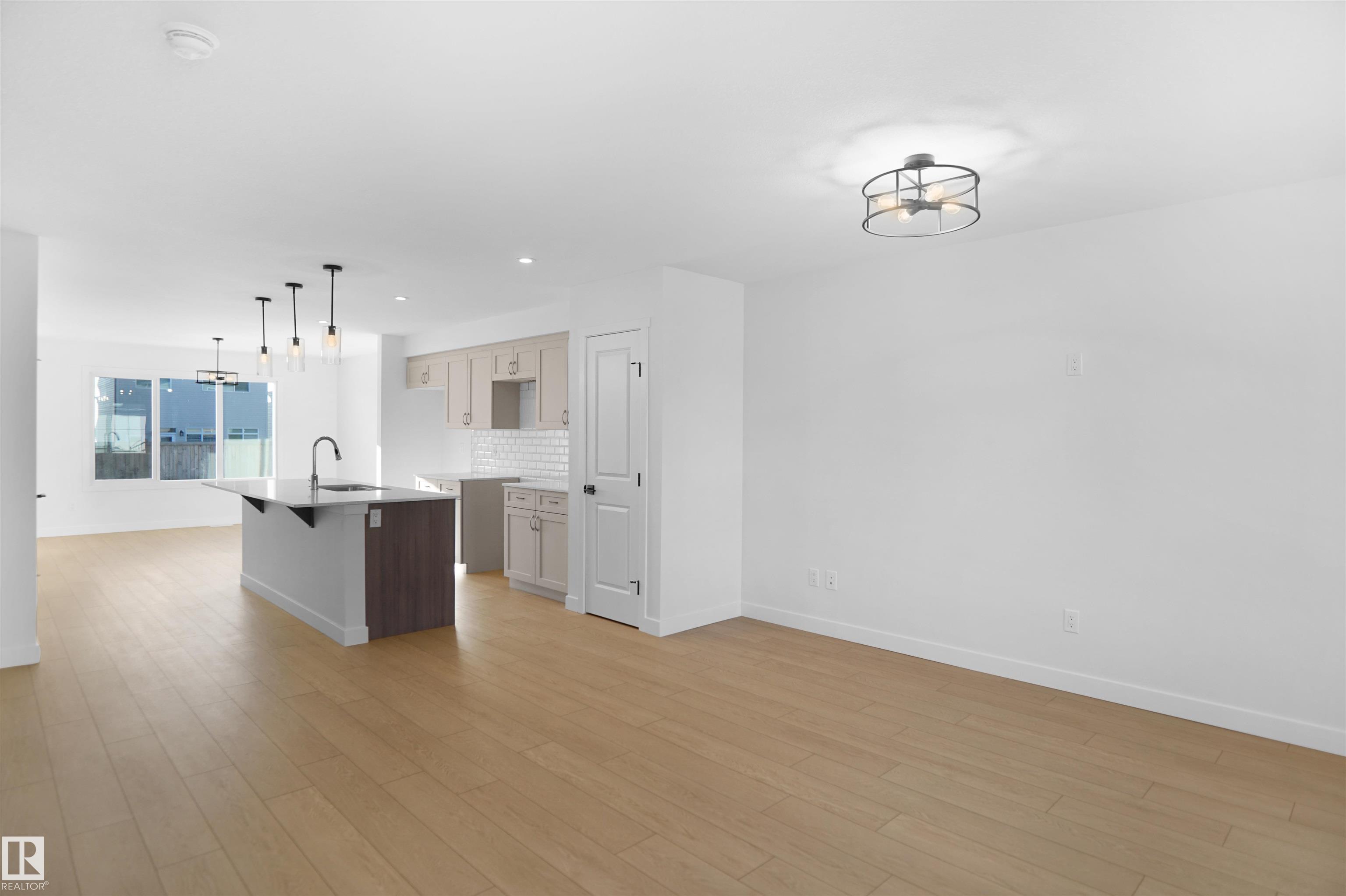 261 Falcon Crescent, None, Leduc