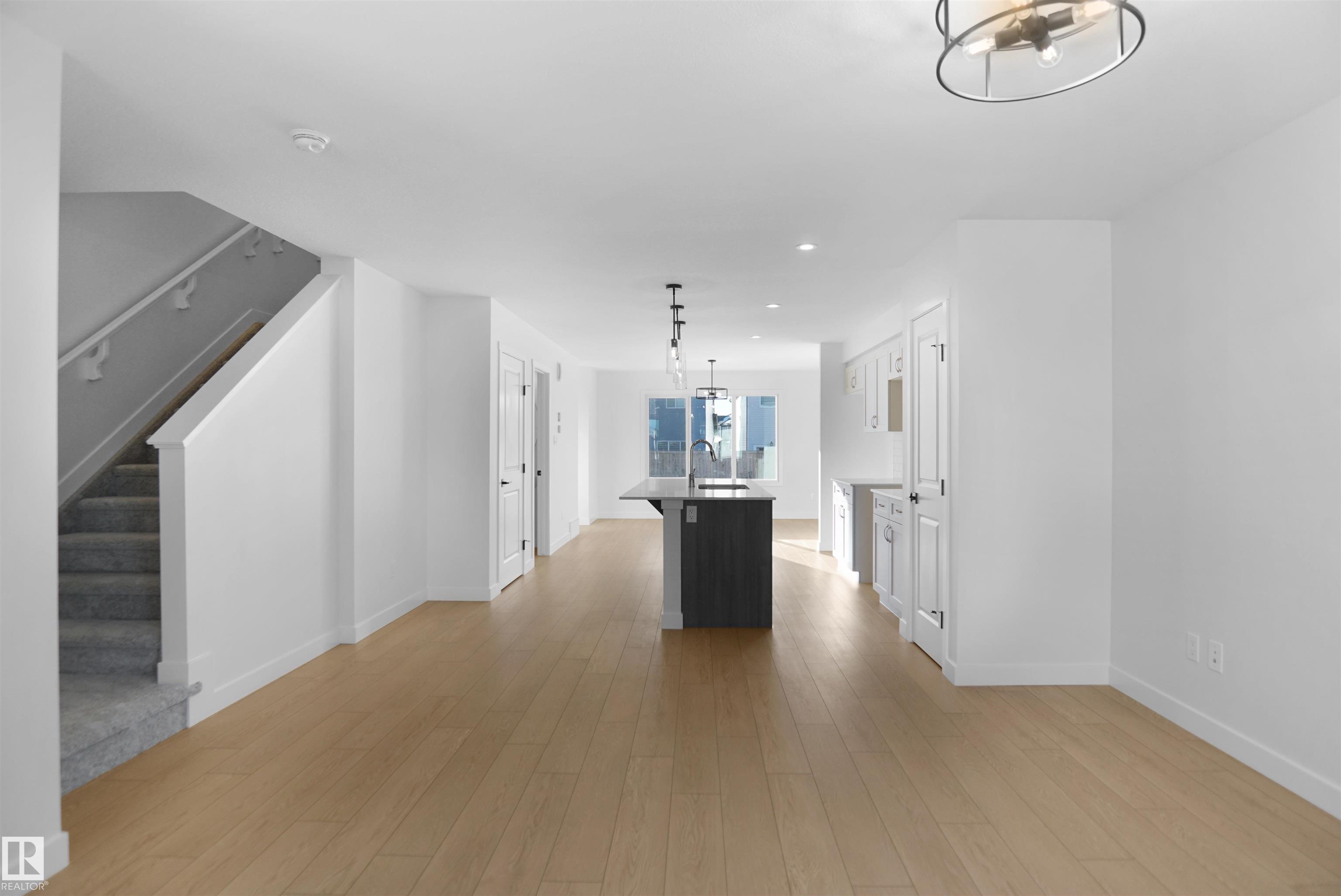 Photo 6 at 261 Falcon Crescent, None, Leduc