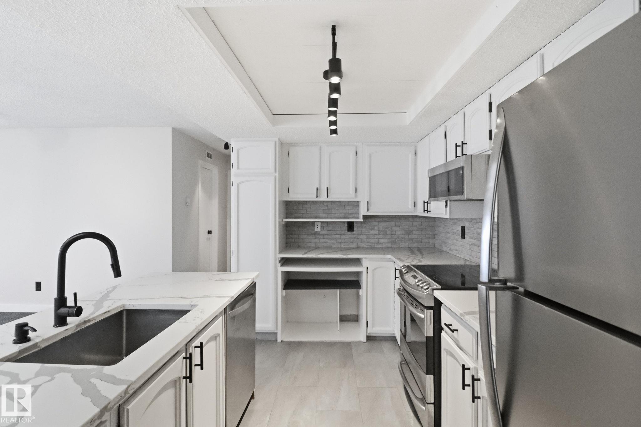https://zimg.paragon.ice.com/ParagonImages/Property/PM/RAE/225387271/14/0/0/41c392f4cc02568014d941aa467902ec/1/64549fb744b550748723bb00461b118e/225387271-10873038-73e0-4db7-b6cd-455005203b76.JPG