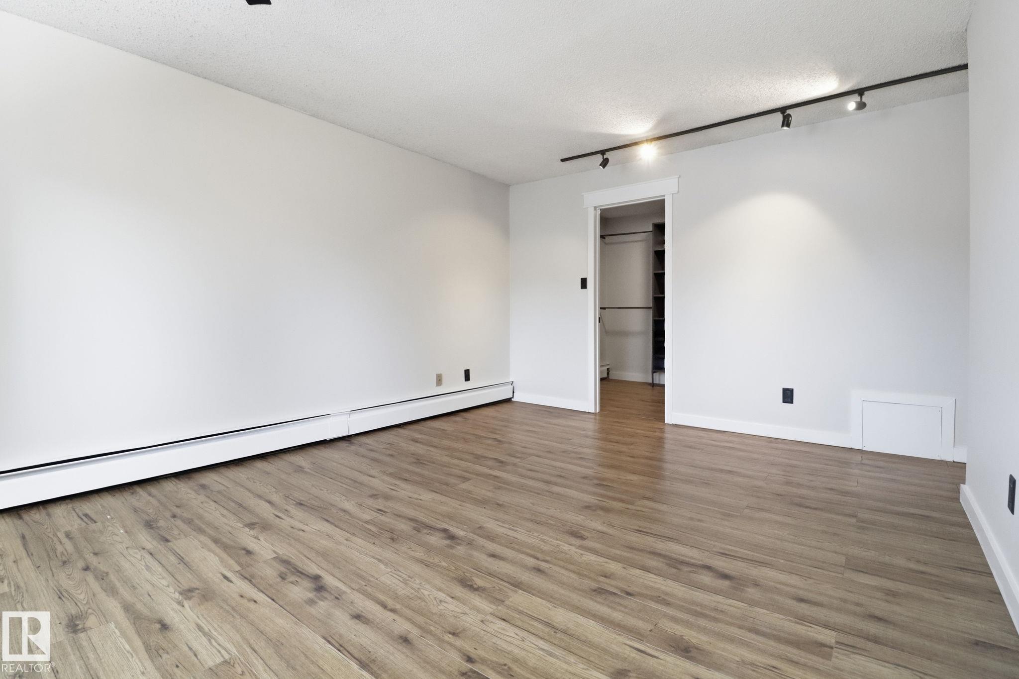 https://zimg.paragon.ice.com/ParagonImages/Property/PM/RAE/225387271/33/0/0/0b877ad5a0d75b0e5a661ef4b98fb525/1/64549fb744b550748723bb00461b118e/225387271-87bd4e99-78ec-4f0f-a2b0-ef43da3a2b52.JPG