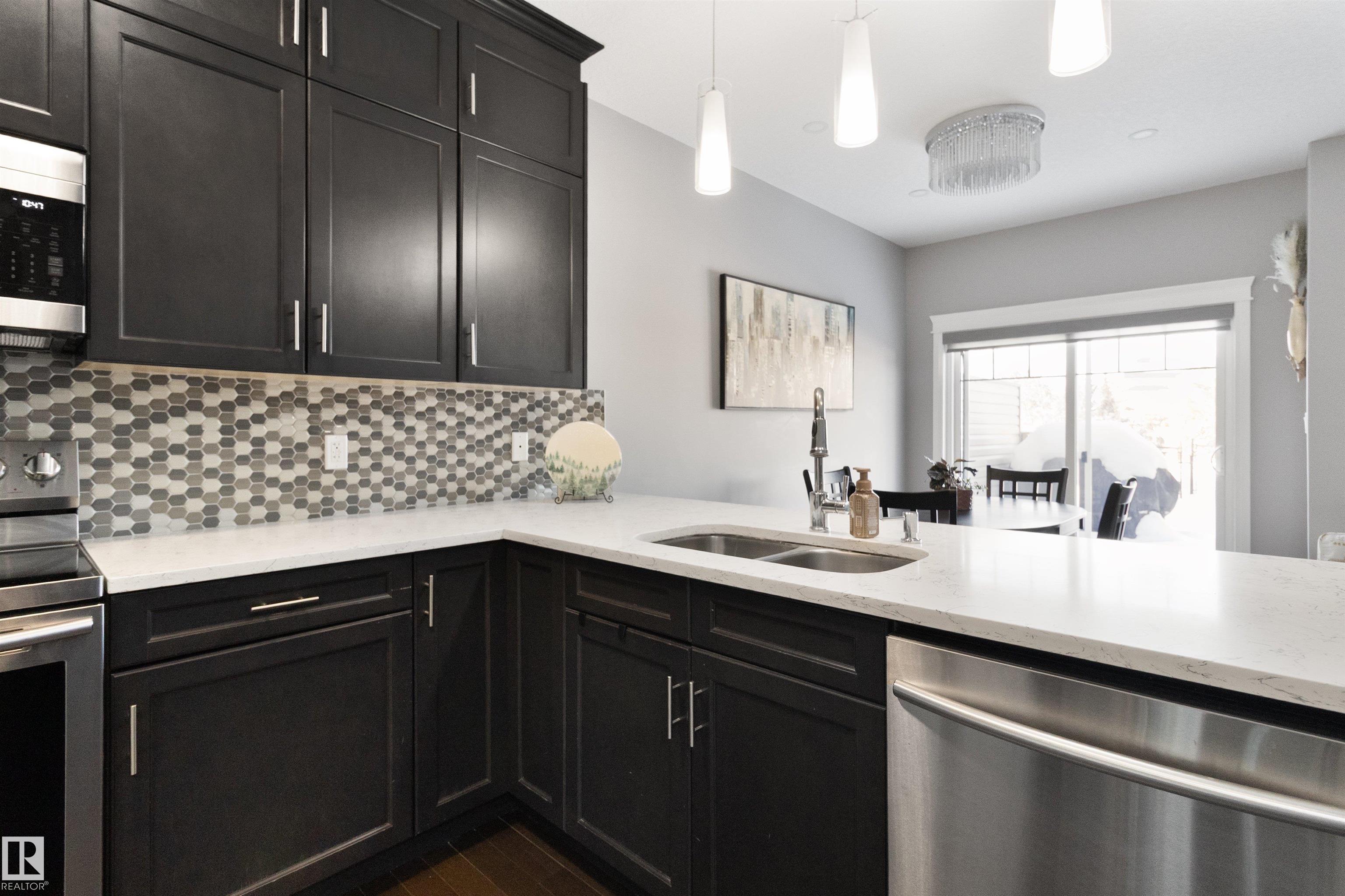 Photo 11 at 56 Durrand Bend, South Pointe, Fort Saskatchewan