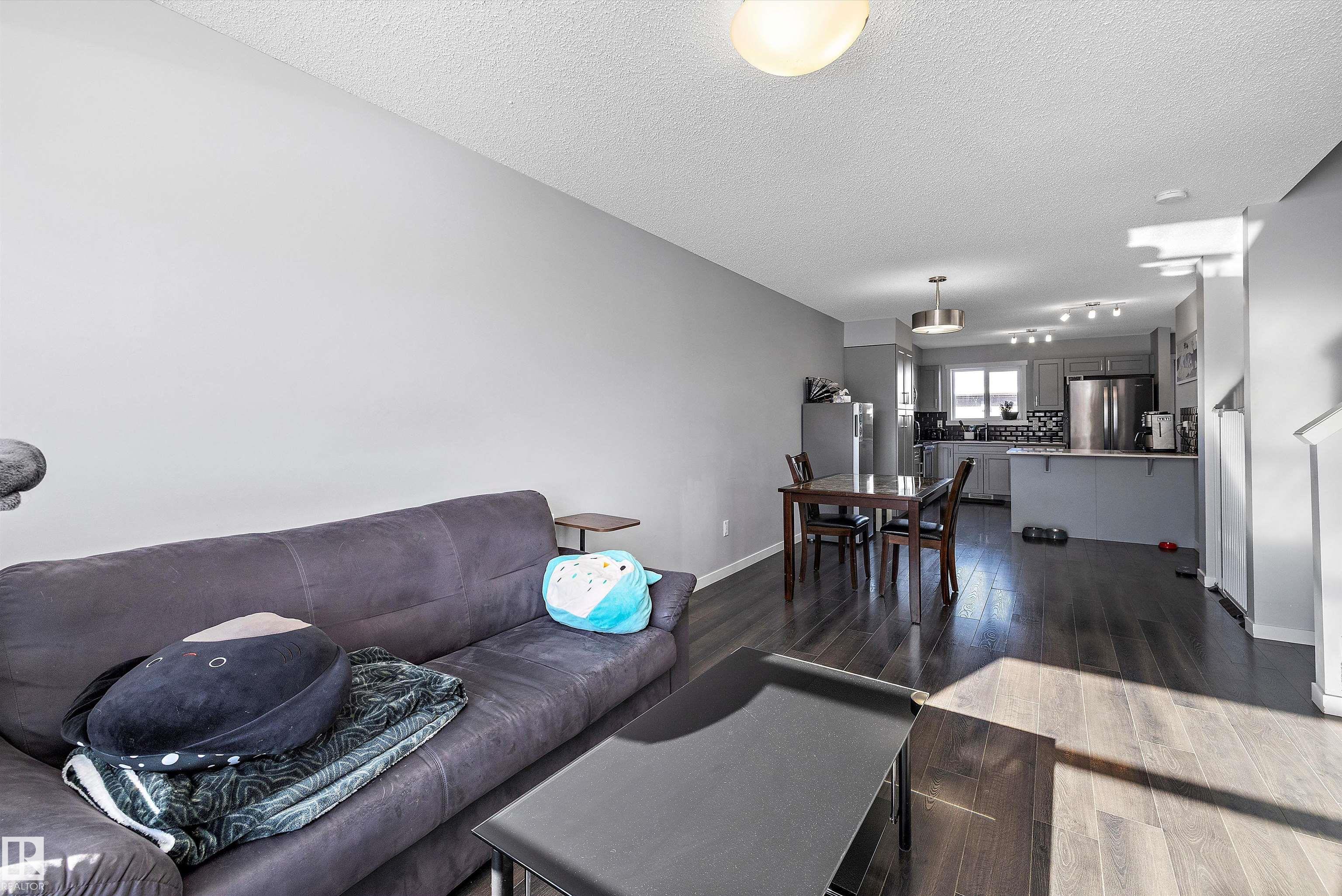 Picture for 20106 27 AV NW