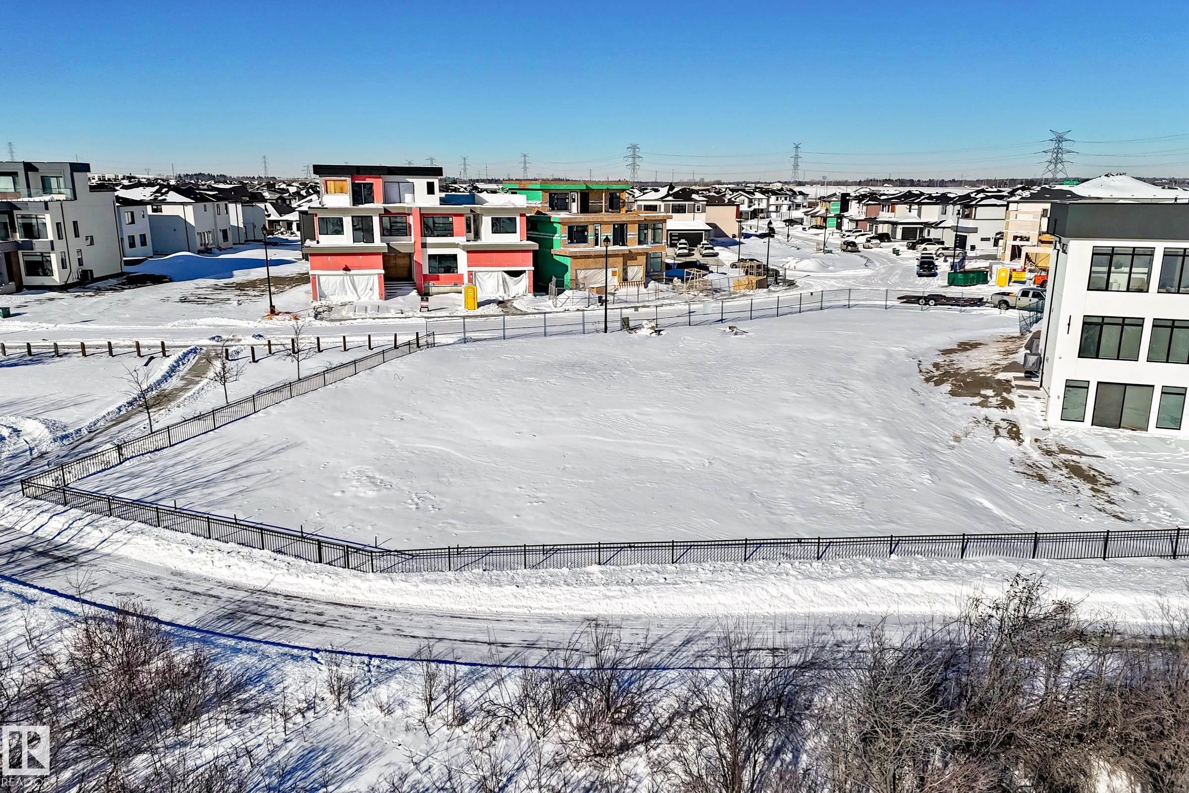 Photo 7 at 672 Fraser Vista NW, Fraser, Edmonton