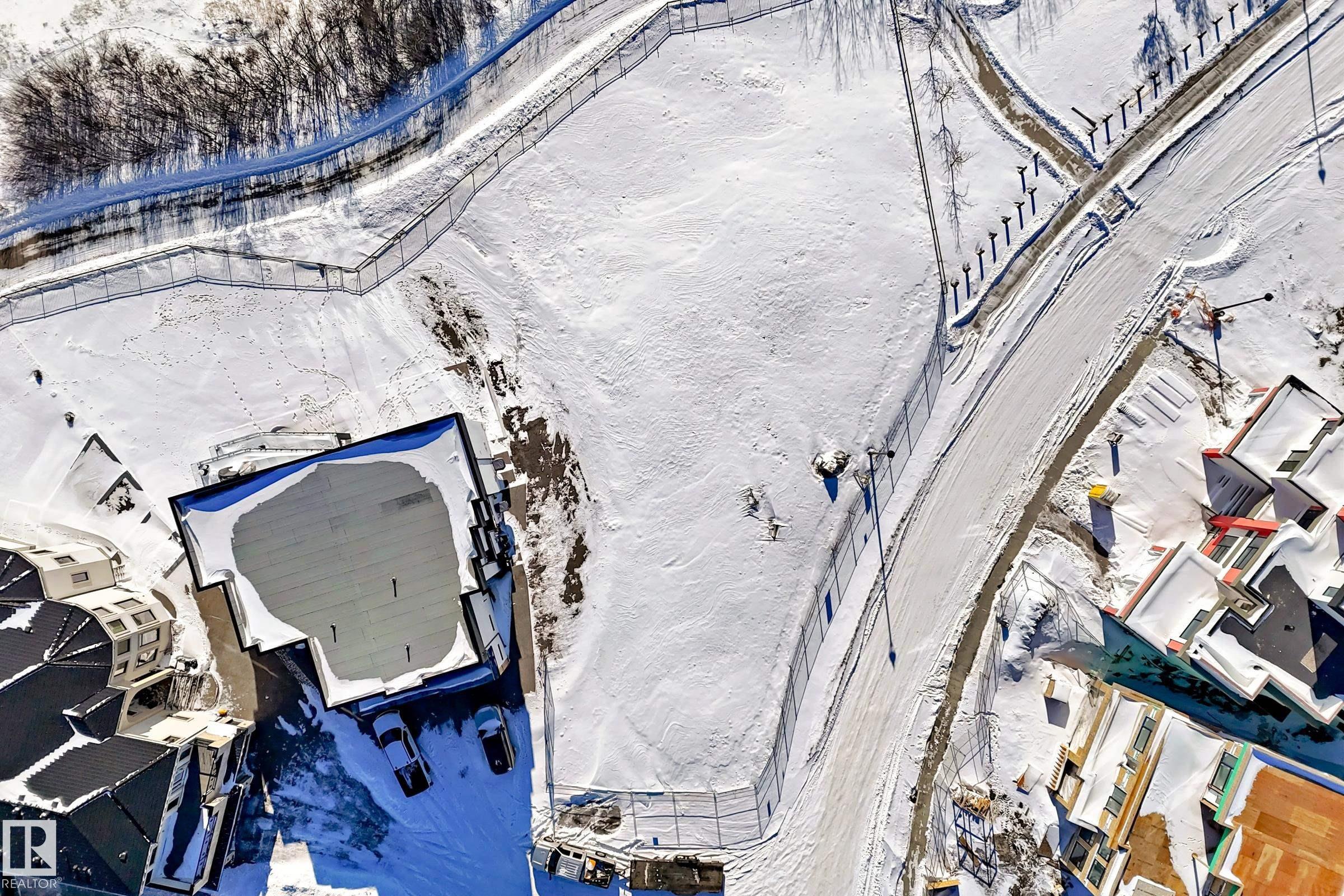 Photo 8 at 672 Fraser Vista NW, Fraser, Edmonton