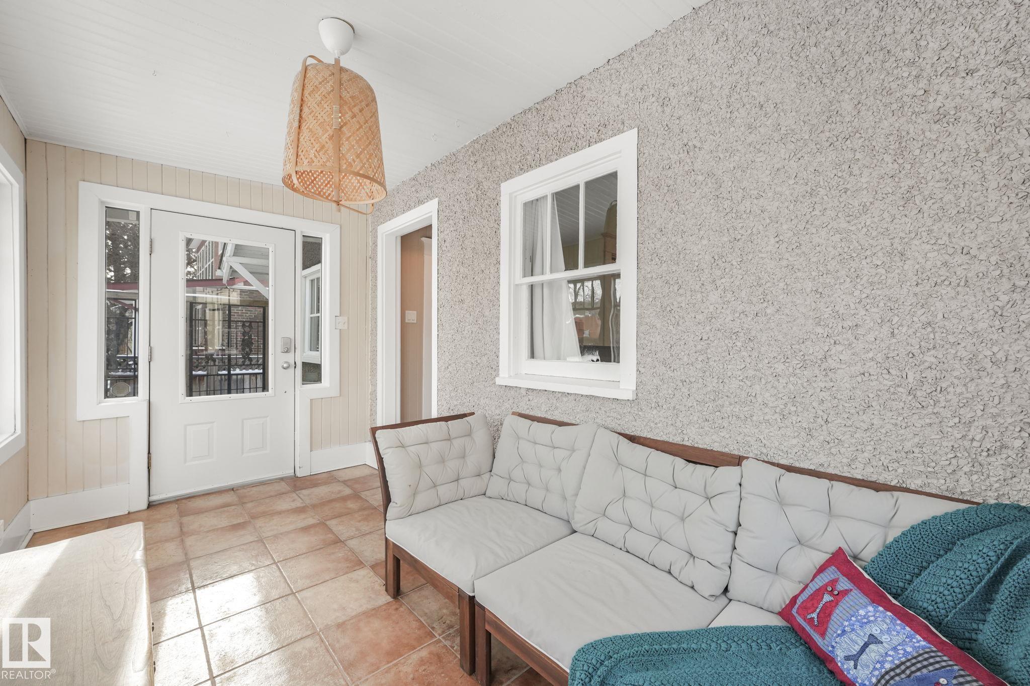 Picture for 11036 125 ST NW