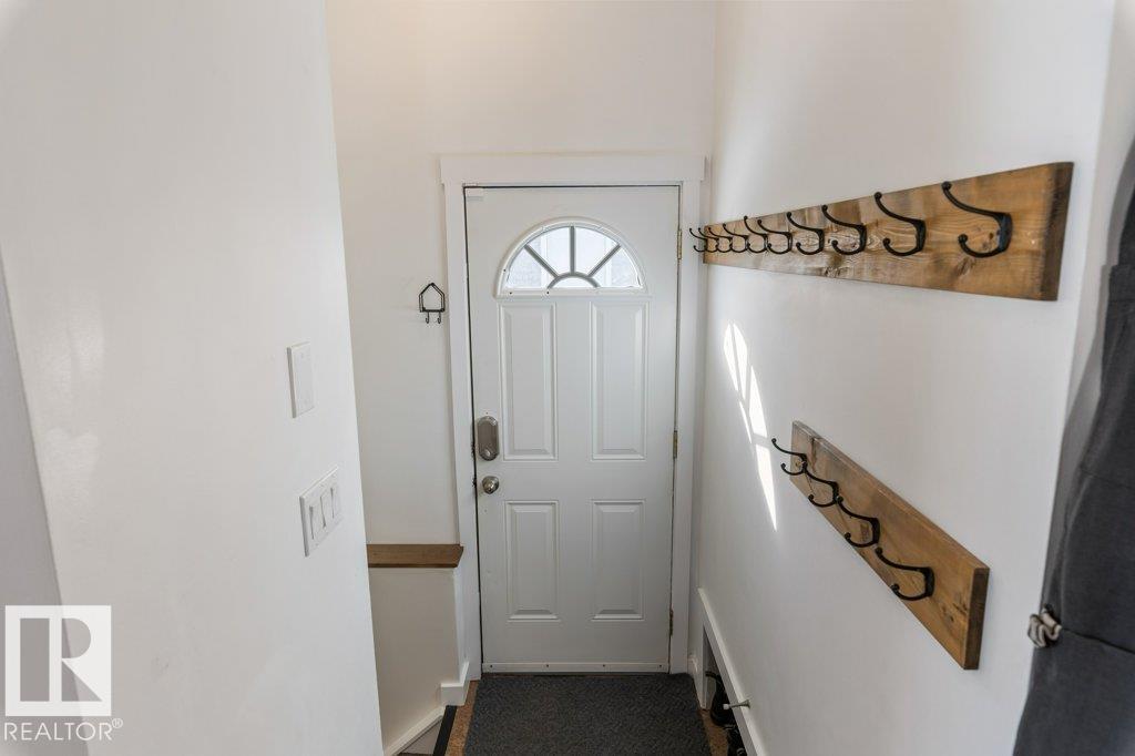 Photo 24 at 3502 41 Street, Caledonia, Leduc