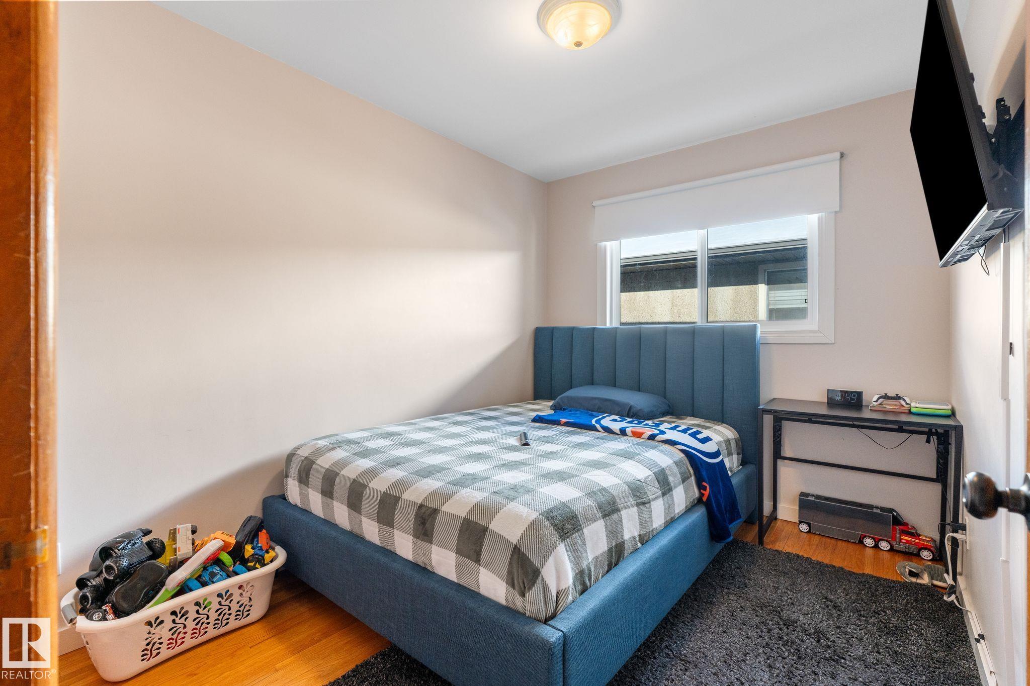 Photo 27 at 9847 79 Street NW, Forest Heights, Edmonton